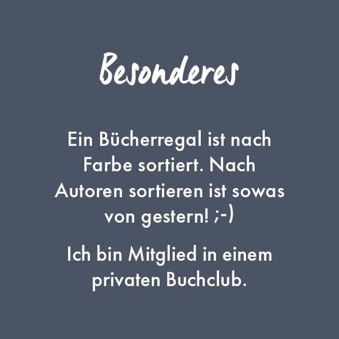 Besonderes - farblich sortiertes Bücherregal, Buchclub-Mitgliedschaft