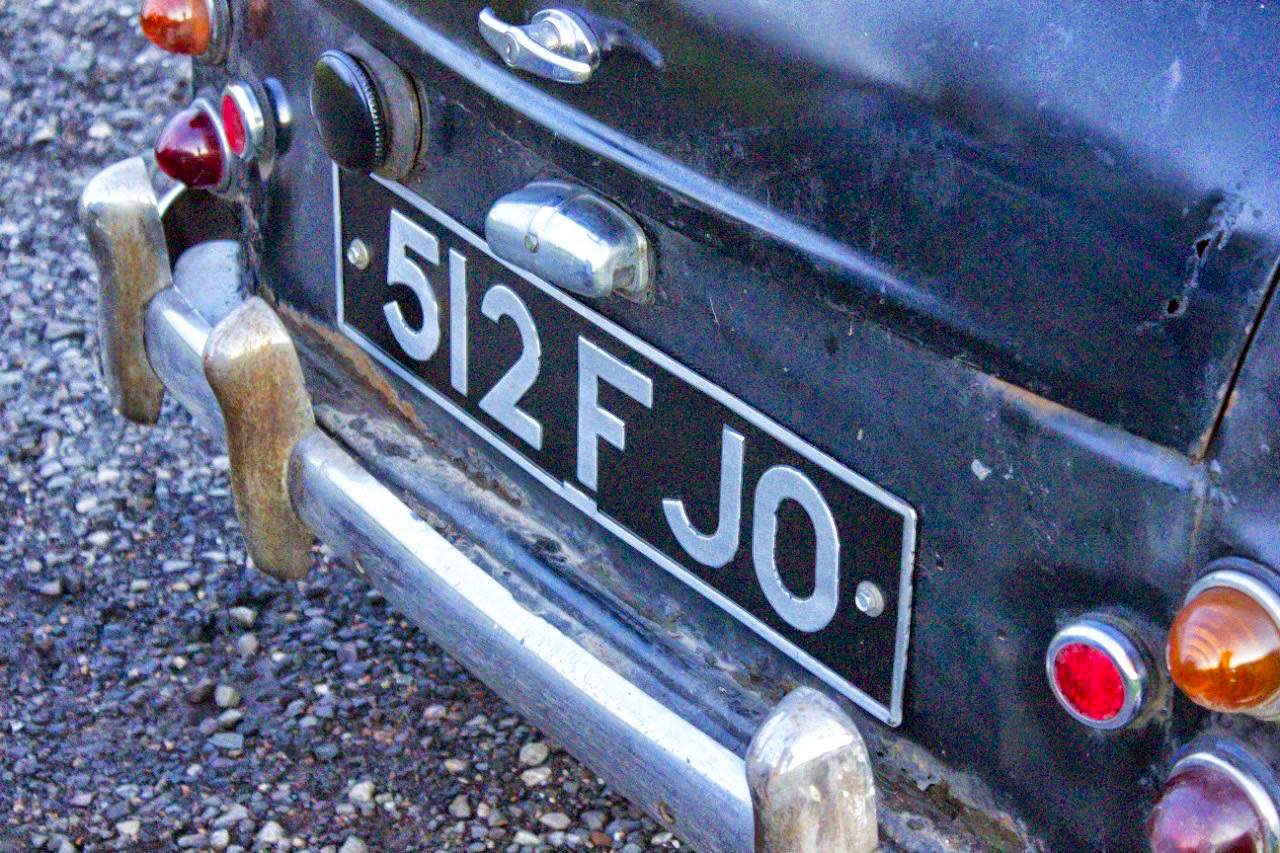 Number plate respray