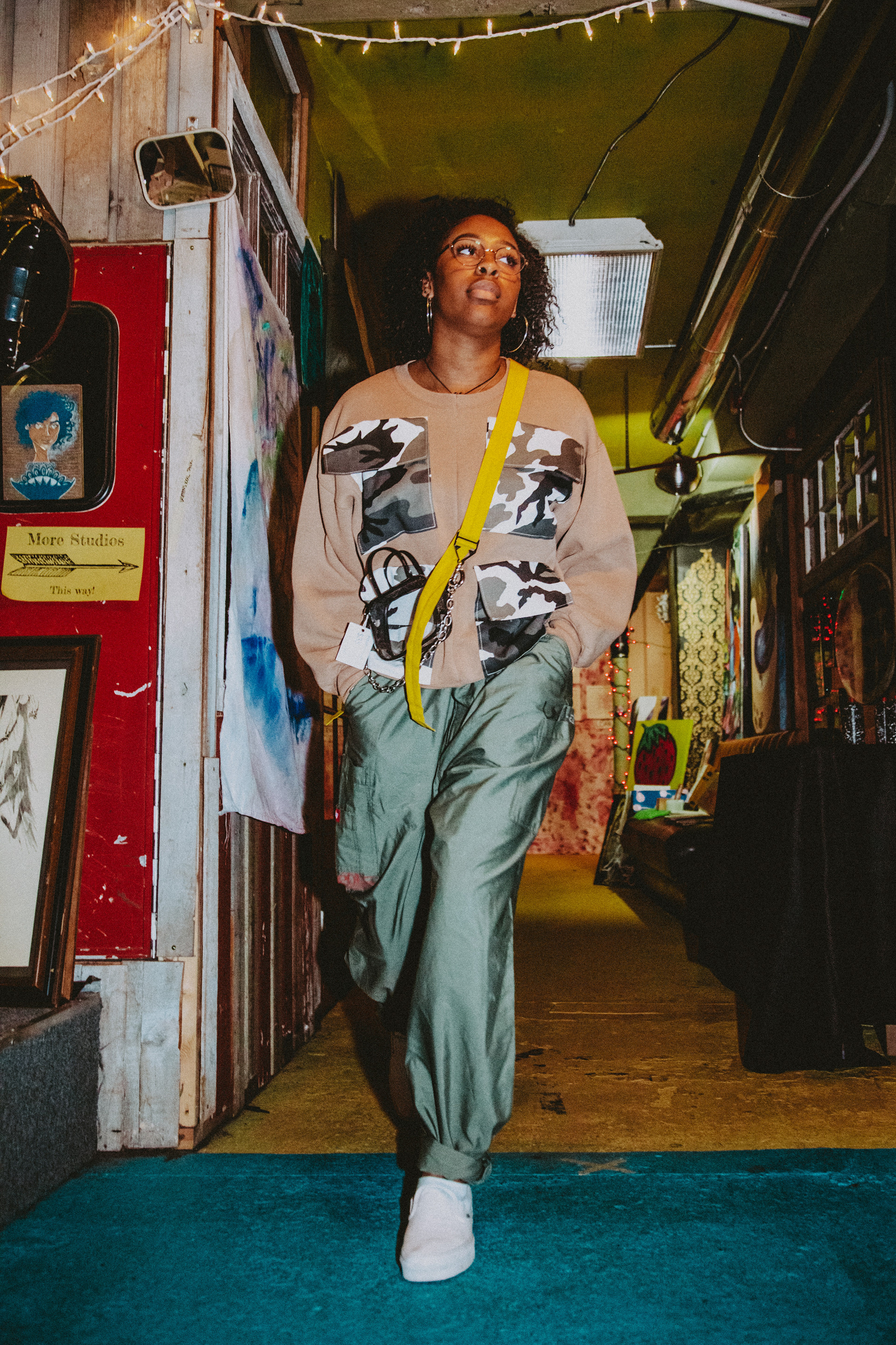 look 4