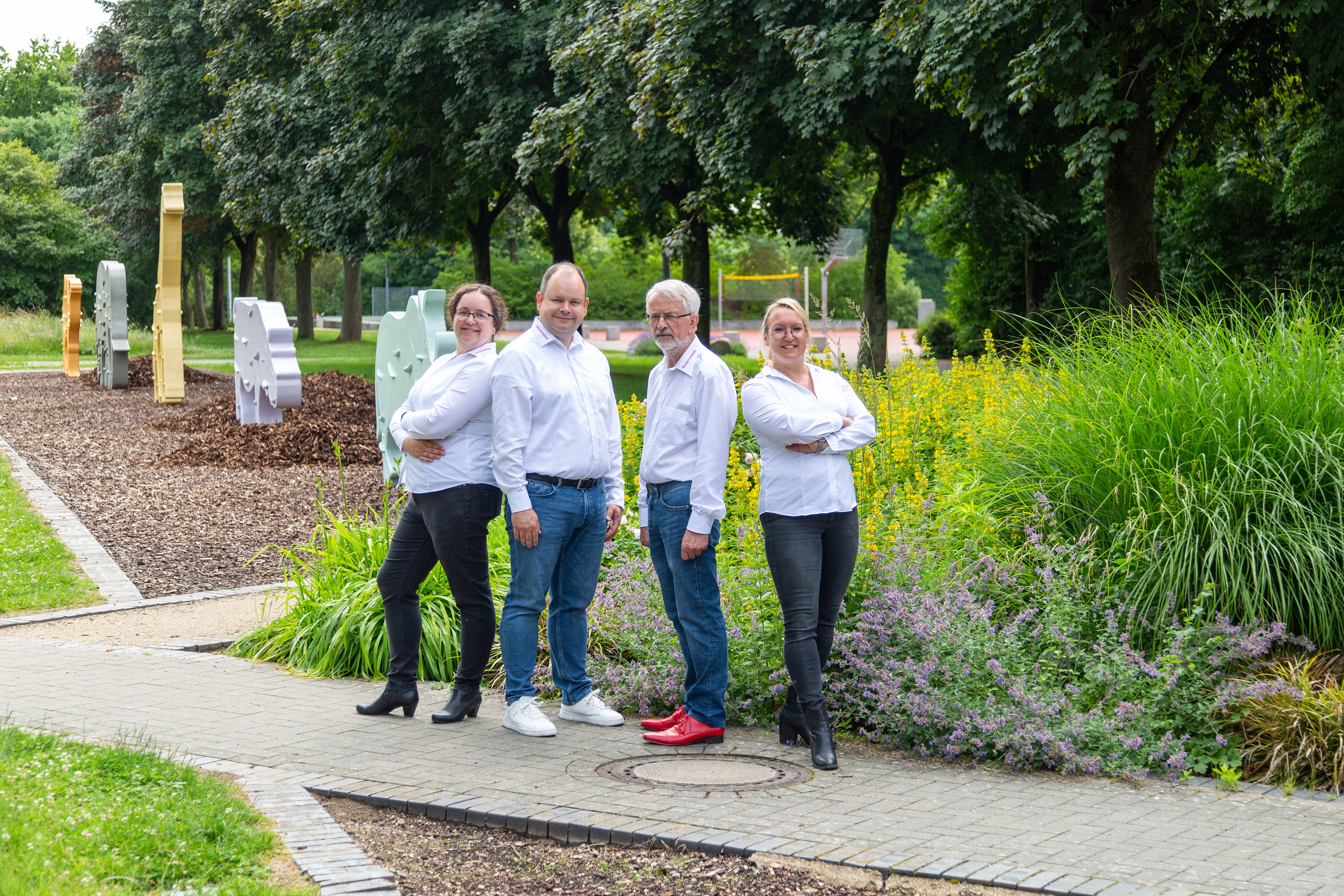 Manuela (36 Jahre), Markus (6 Jahre), Peter (35 Jahre), Silke (11 Jahre)