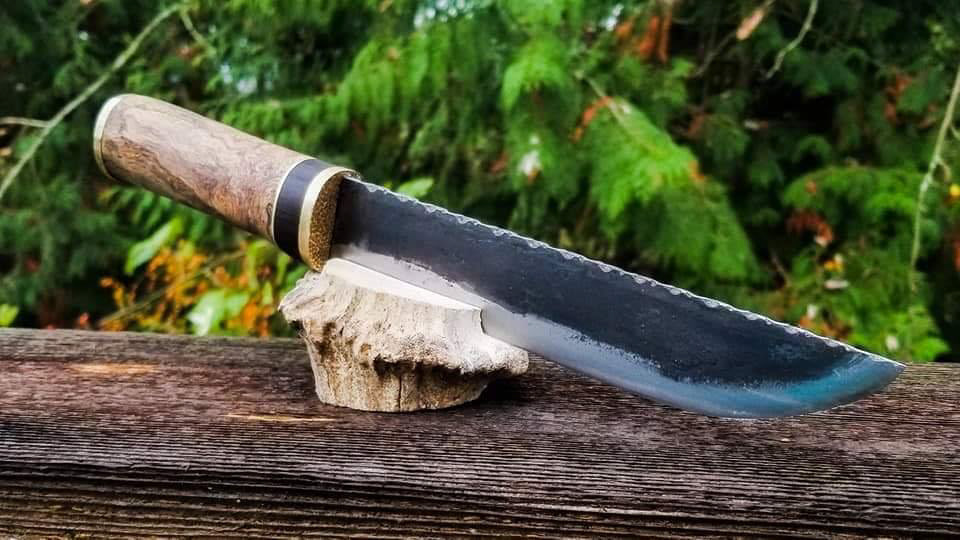 80crv2 blade with vine filework, virus oak handle with ebony and brass