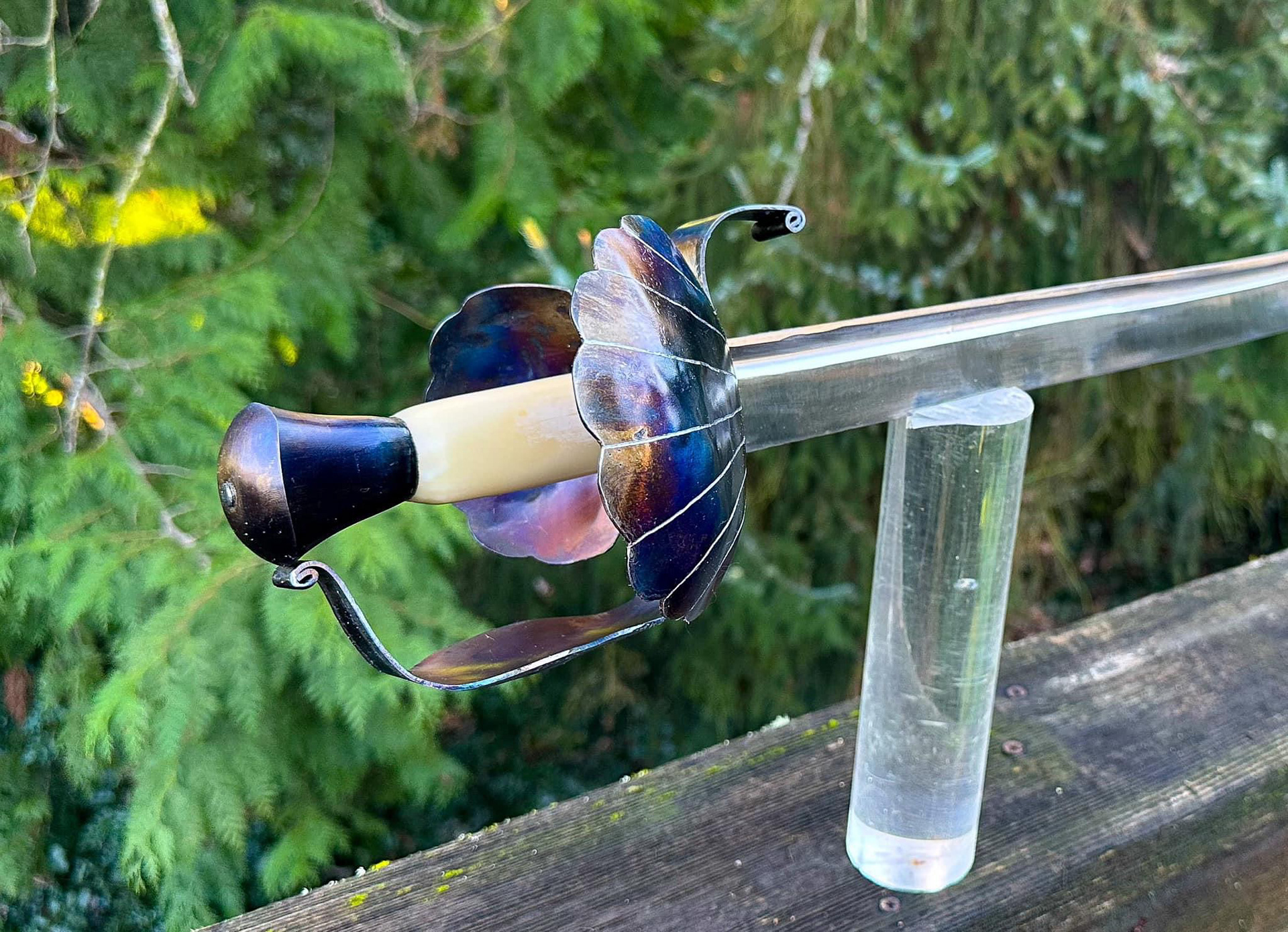 Triple shell cutlass, bone grip 