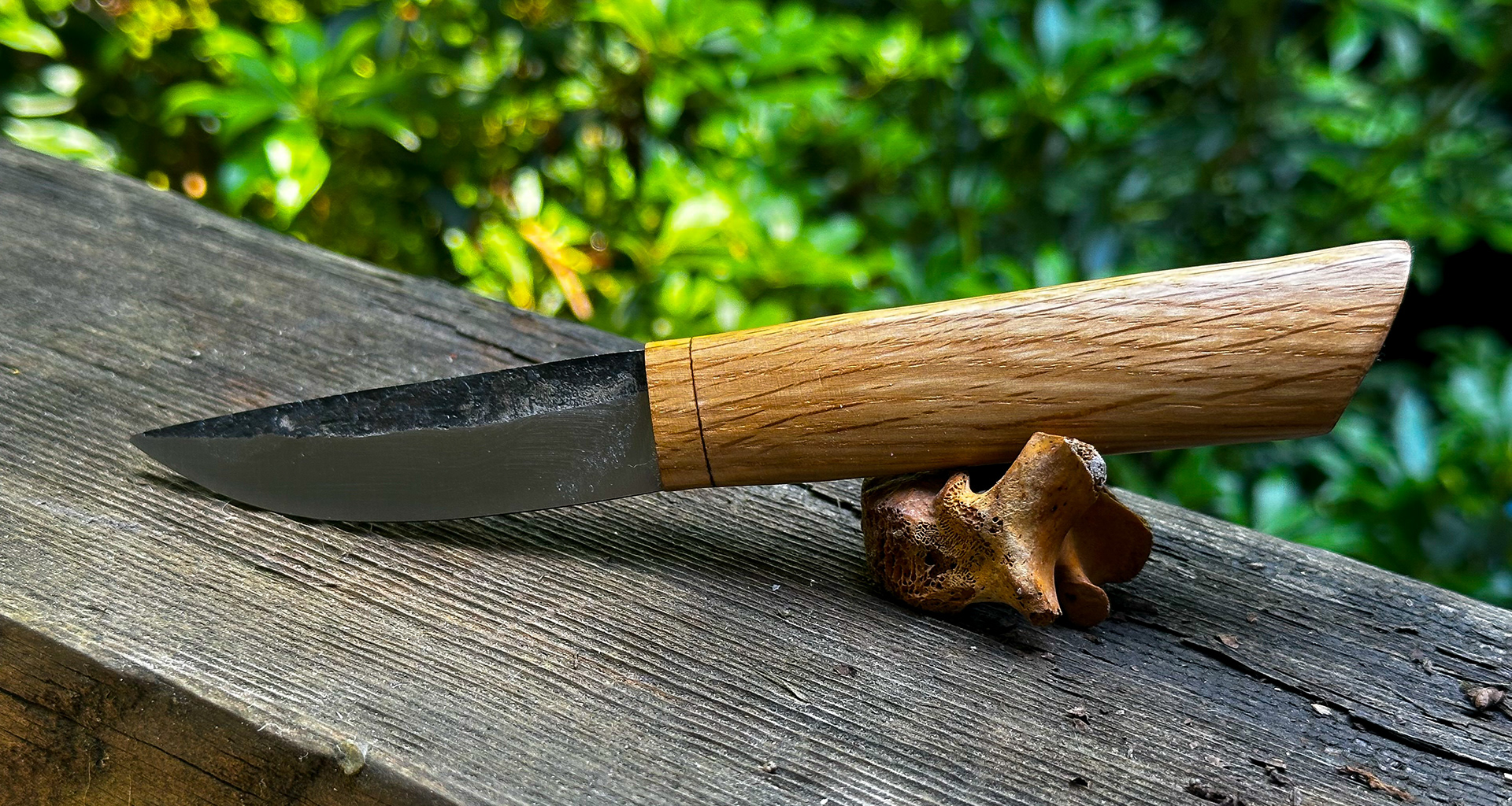 Blet Knife. 80crv2 blade with oak barrel stave grip