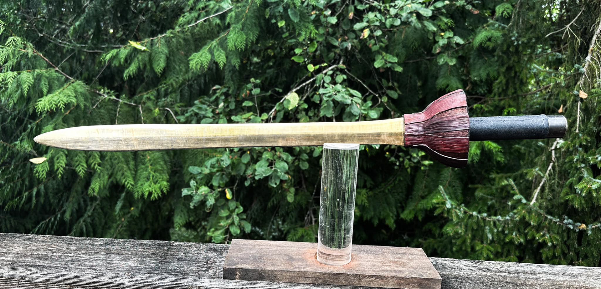 Pan sword with 24 karate gold plated blade and leather covered coconut hilt
