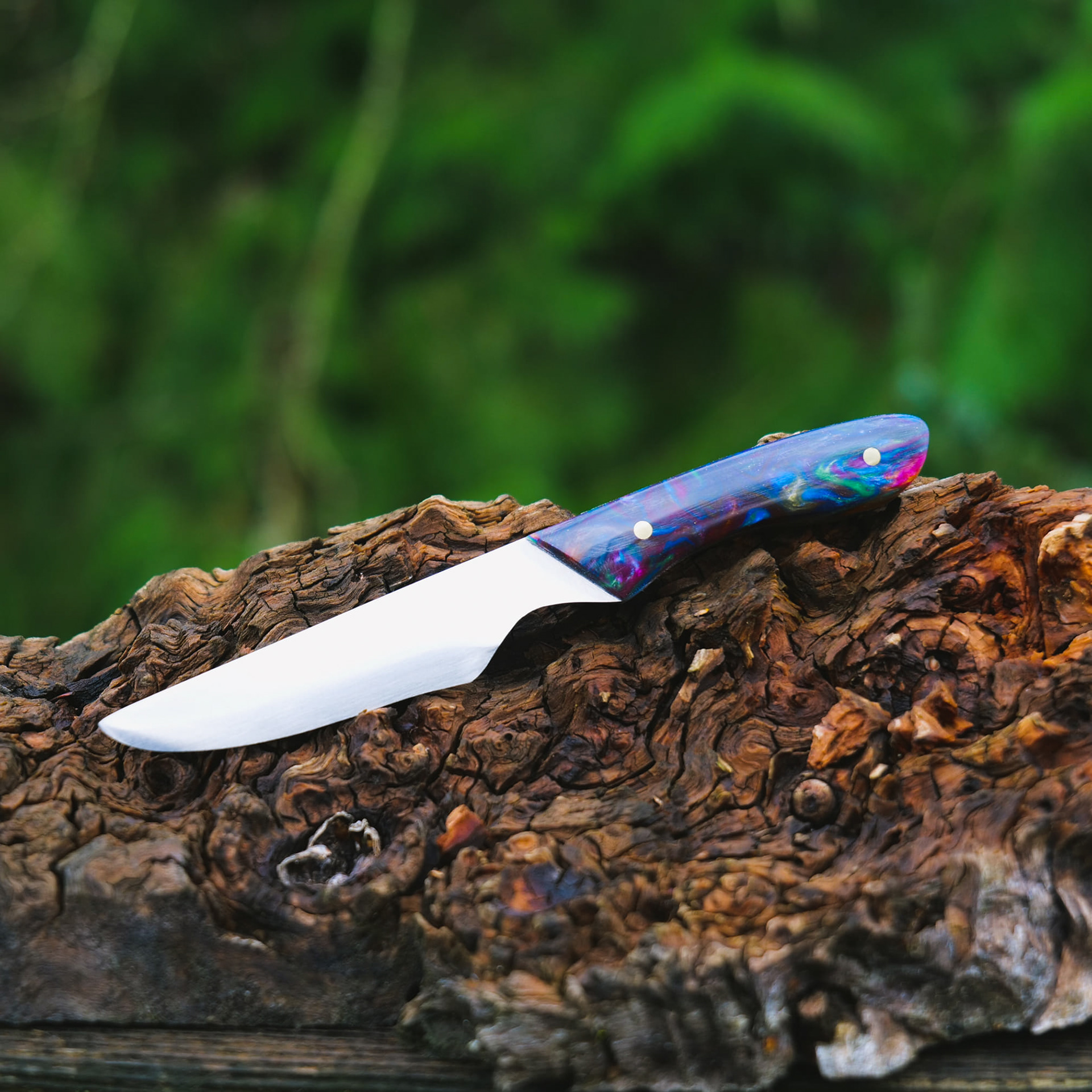 15n20 blade, resin scales with brass