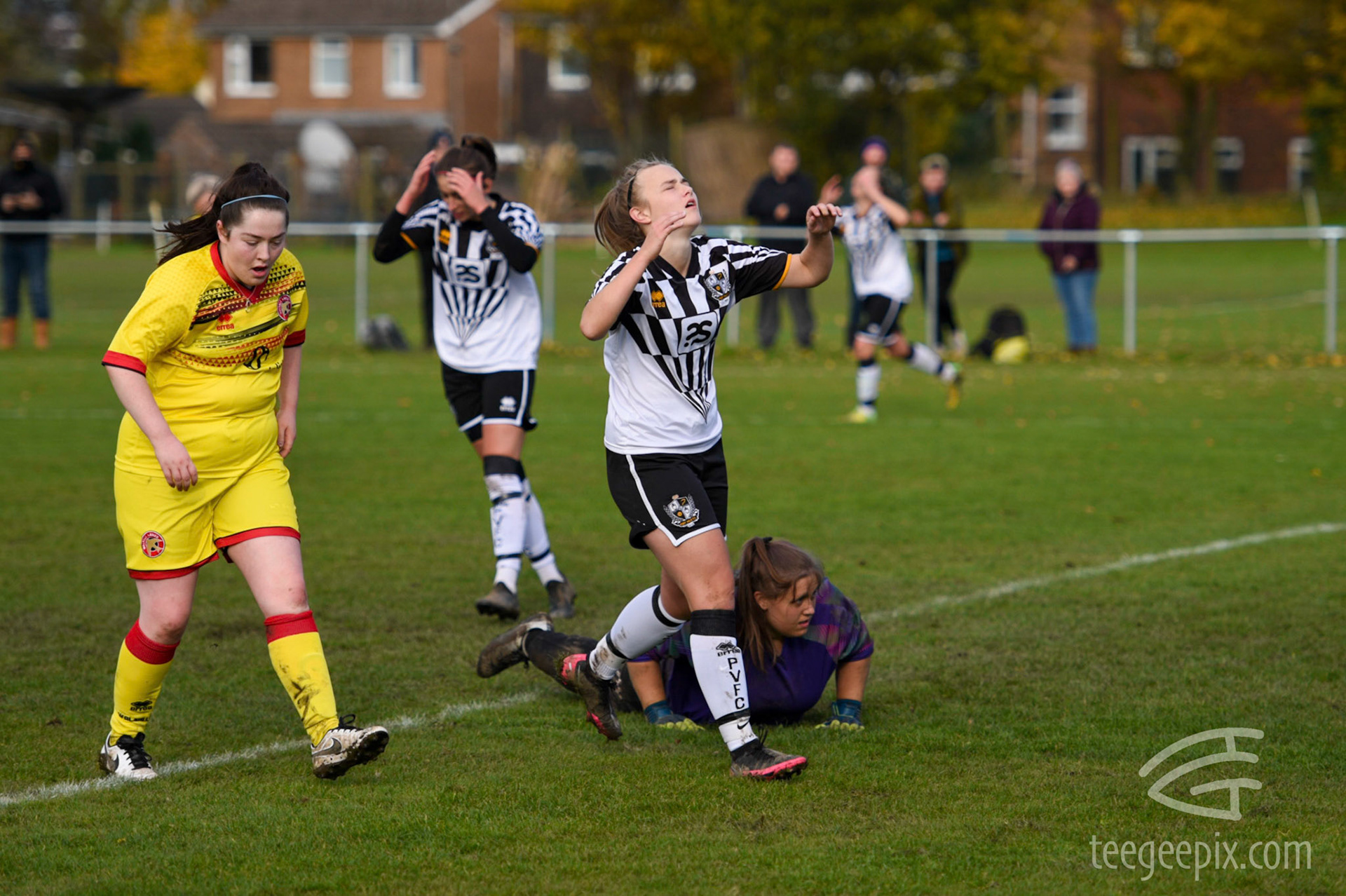 Hollie Edwards nearly makes it two as she puts the ball just wide of the net