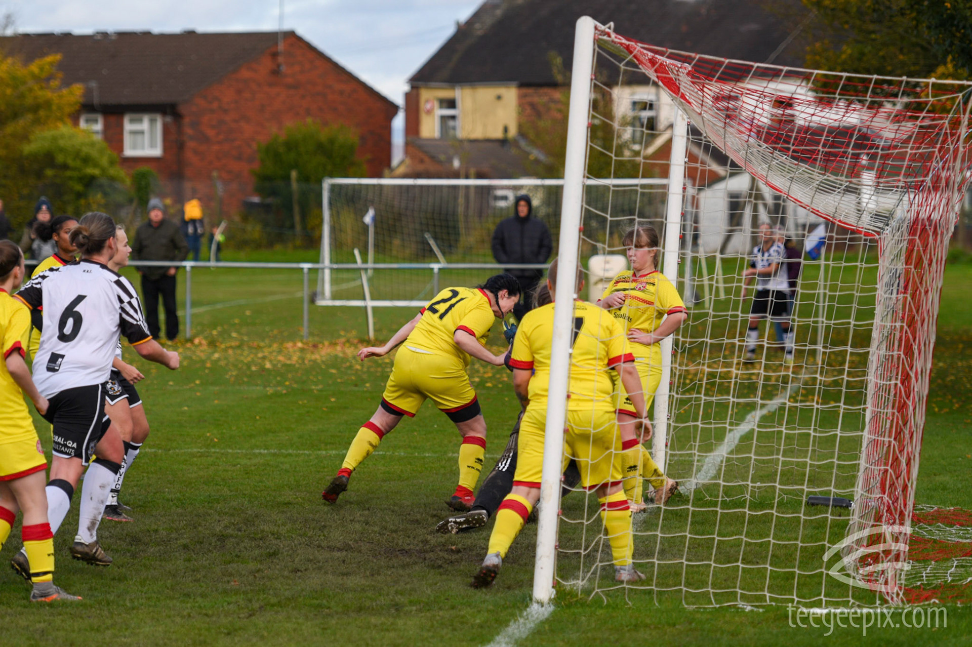 Confusion on who got the final touch but it matters not as Vale extend their lead to 3-0