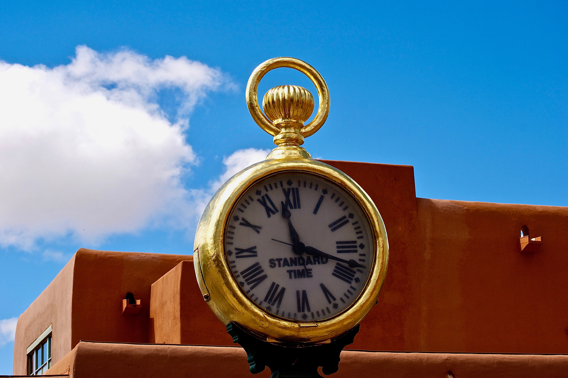 Santa Fe Street Clock © 2022 Geoffrey Erdahl