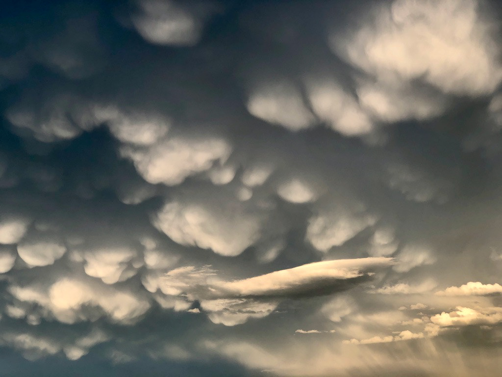 Cloud Formation I © 2022 Geoffrey Erdahl
