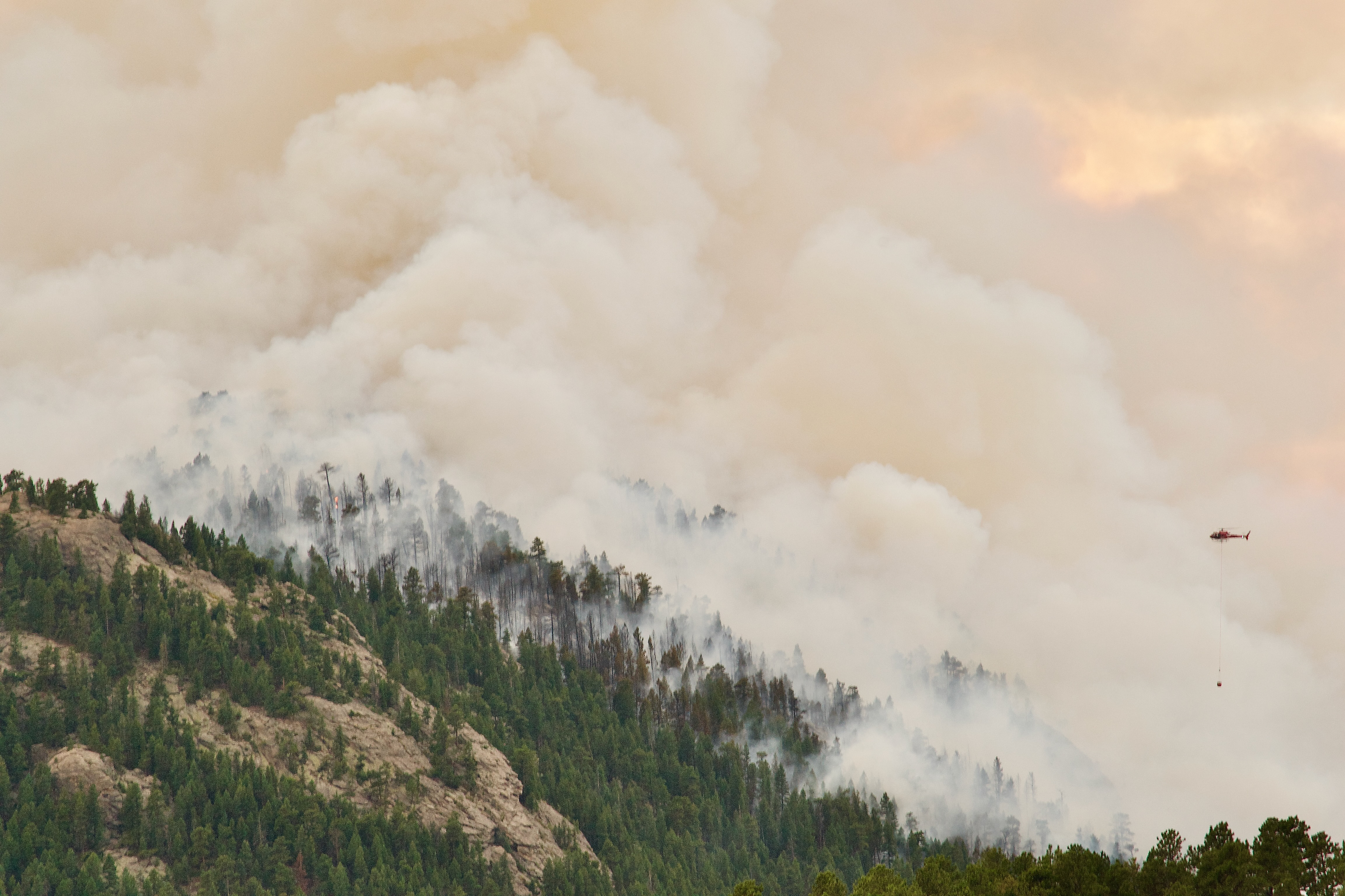 The challenge faced by the firefighters was enormous © 2022 Geoffrey Erdahl