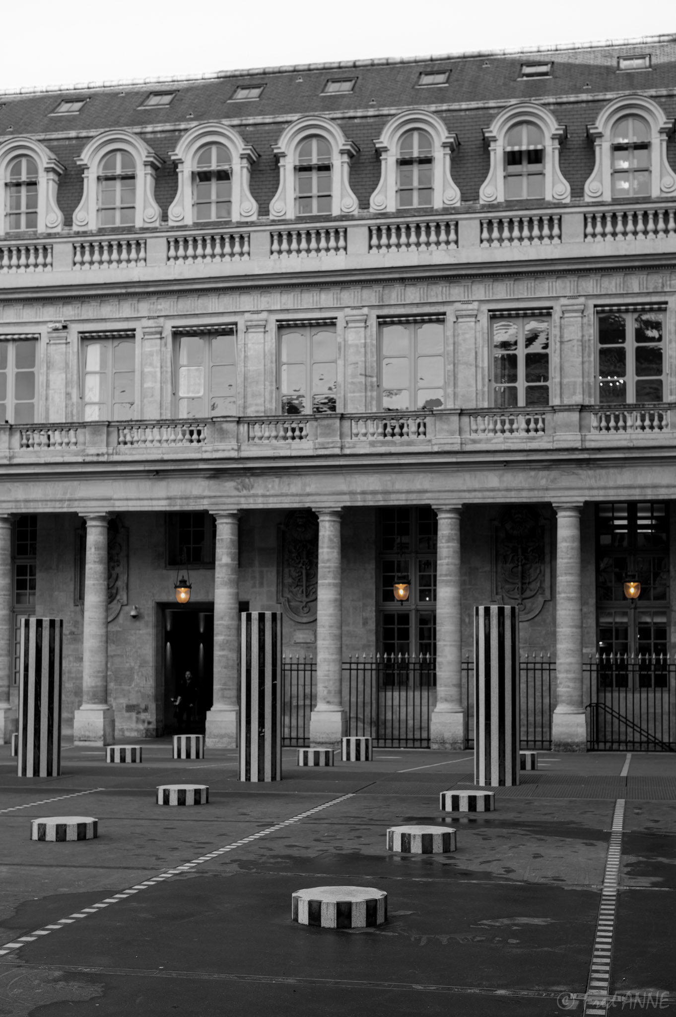 Paris - Palais-Royal - Colonnes de Buren