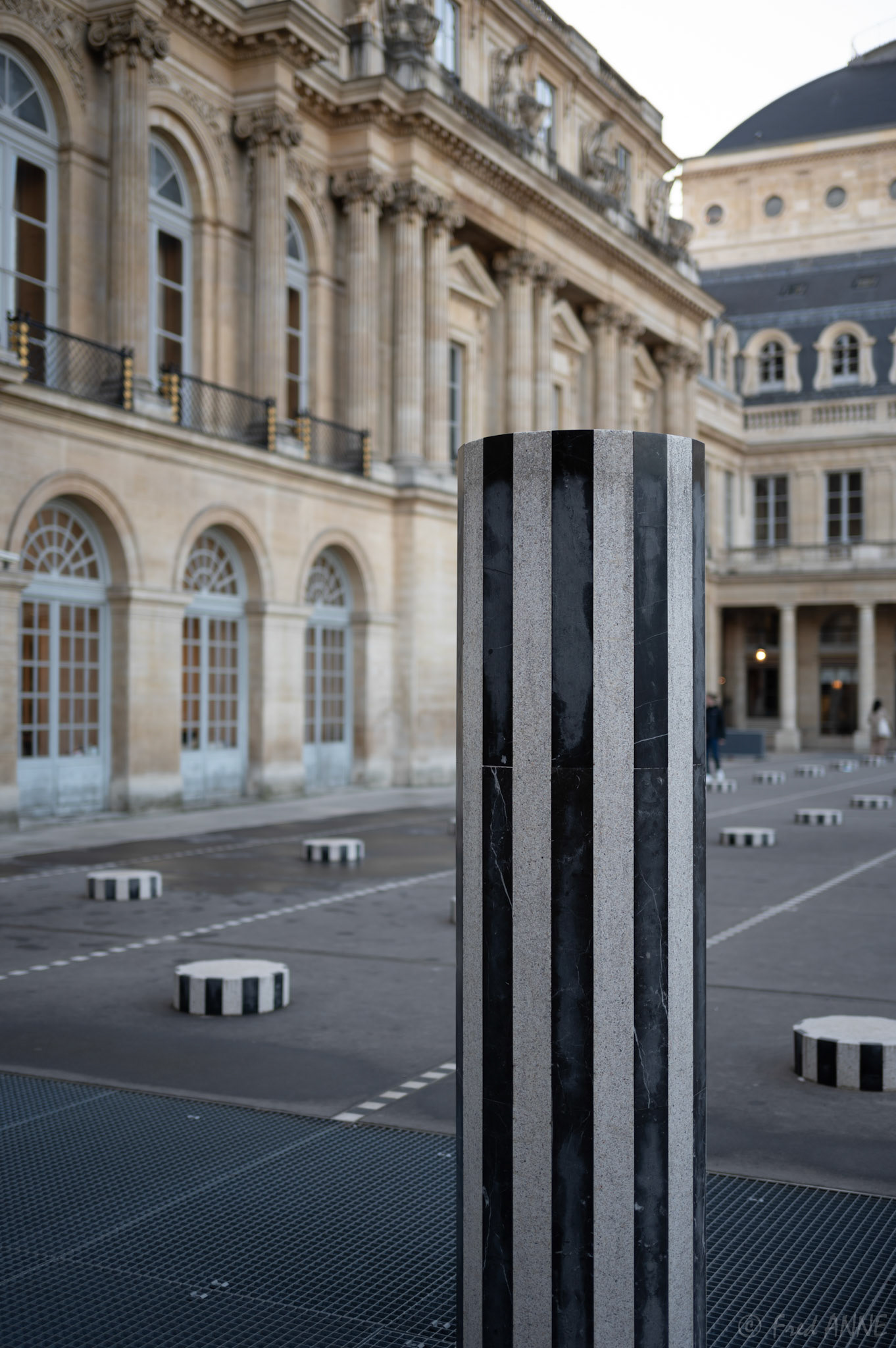 Palais-Royal - Colonnes de Buren