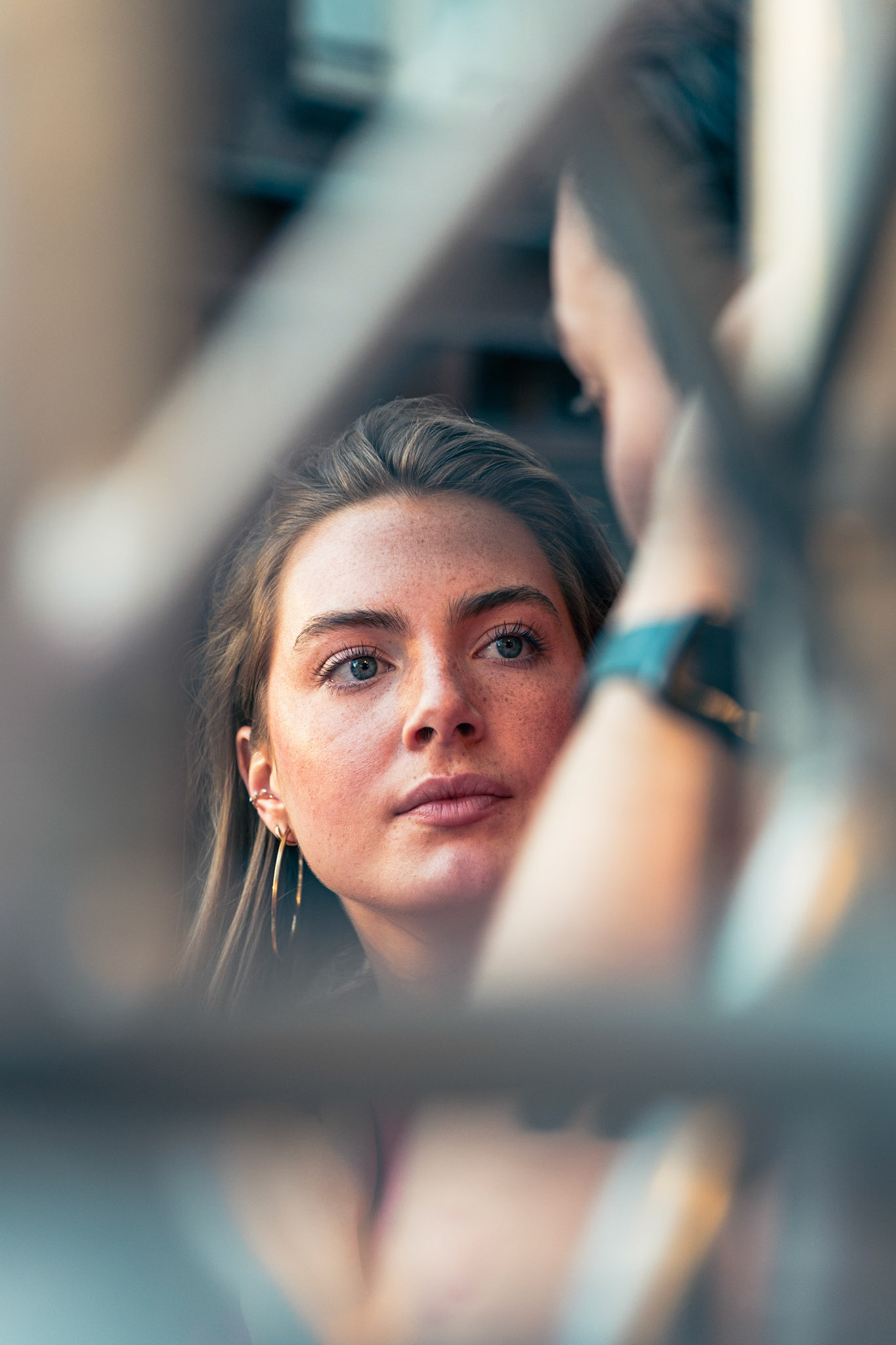 Gevelonthulling Café de Blaffende Vis Koningsnacht Amsterdam 2026 — fotografie Hugo Smeenk