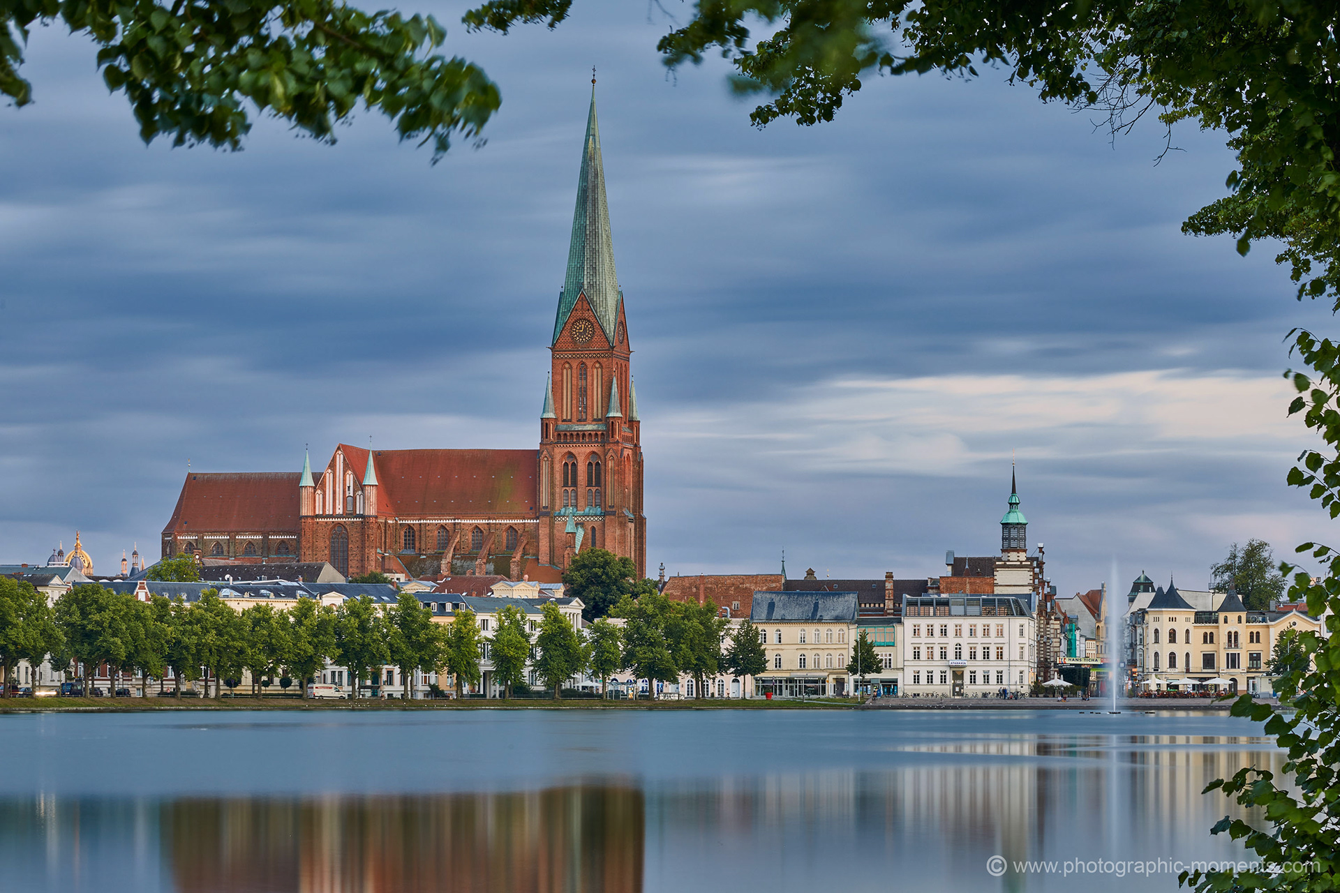 Pfaffenteich mit Schweriner Dom