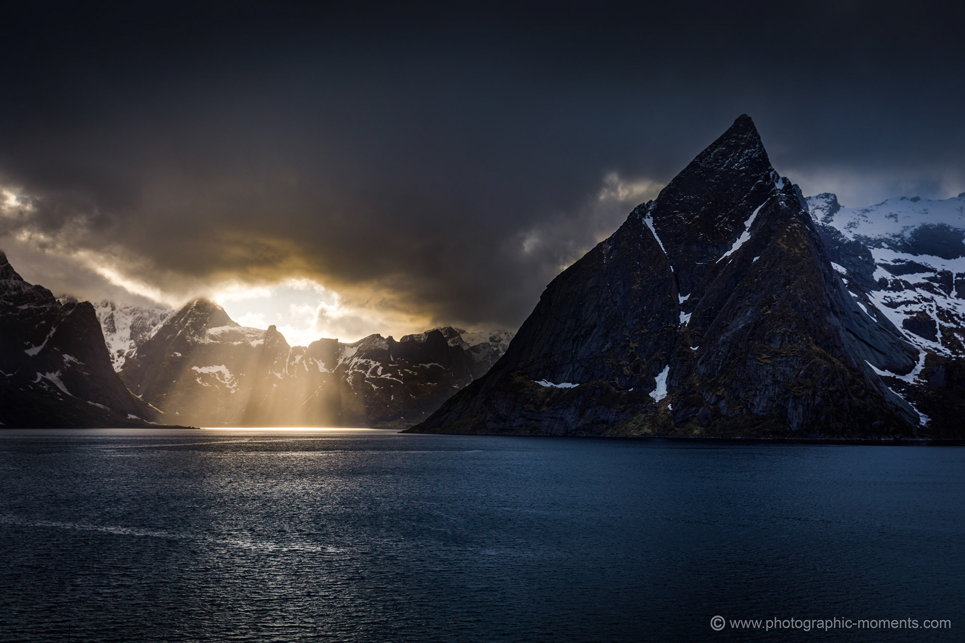 Reinefjorden, Lofoten/ Norwegen