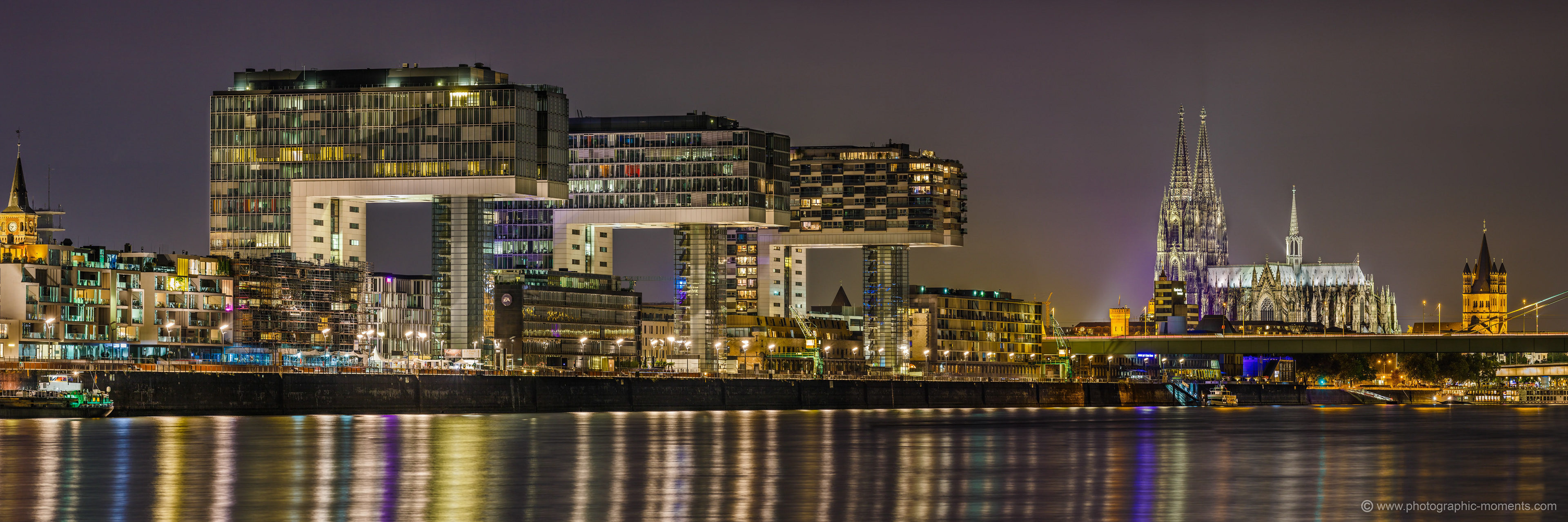 Zollhafen mit Dom/ Köln 