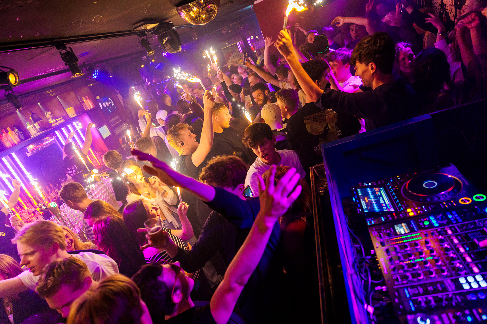 In opdracht van De Vaste Clique