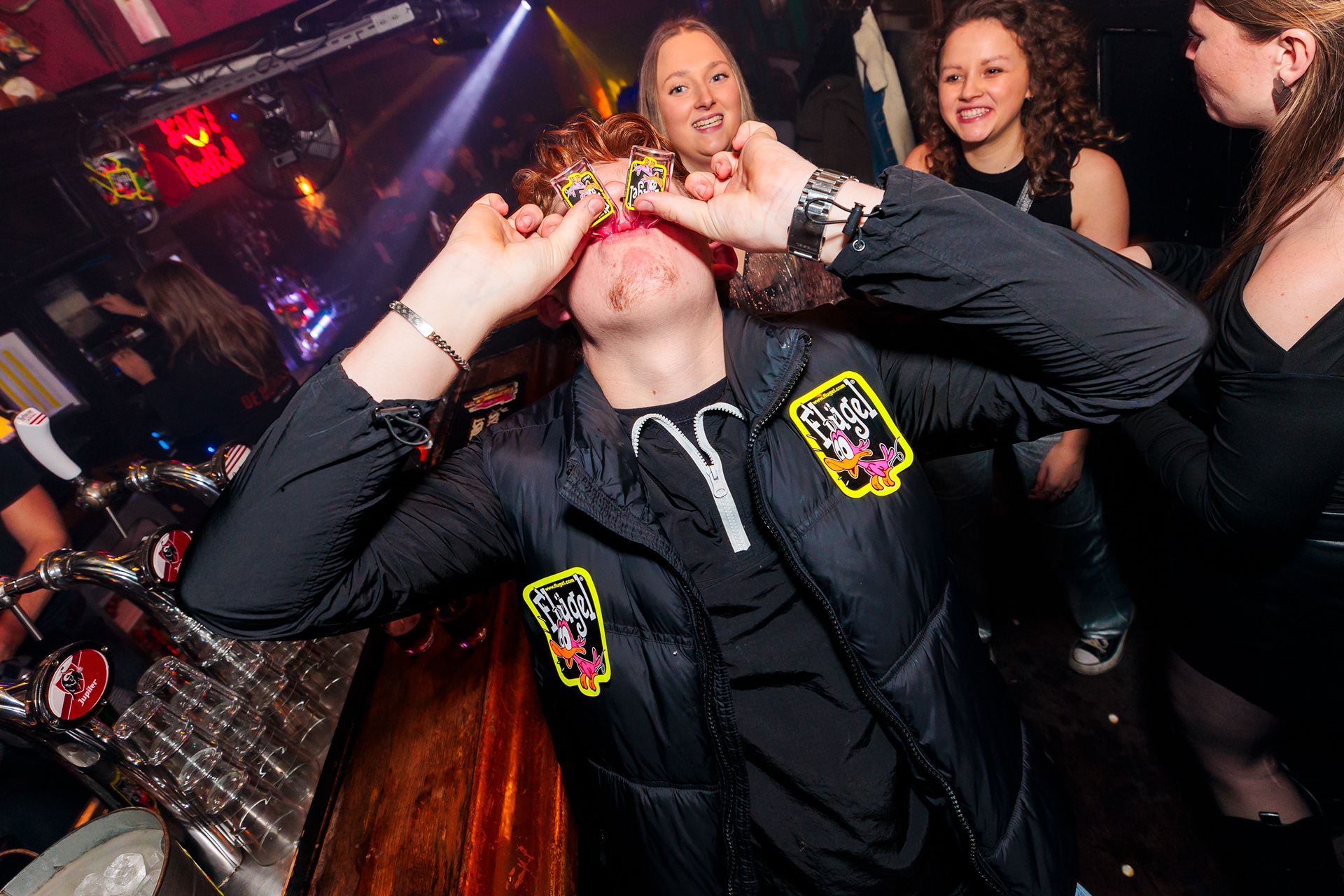 In opdracht van De Vaste Clique!