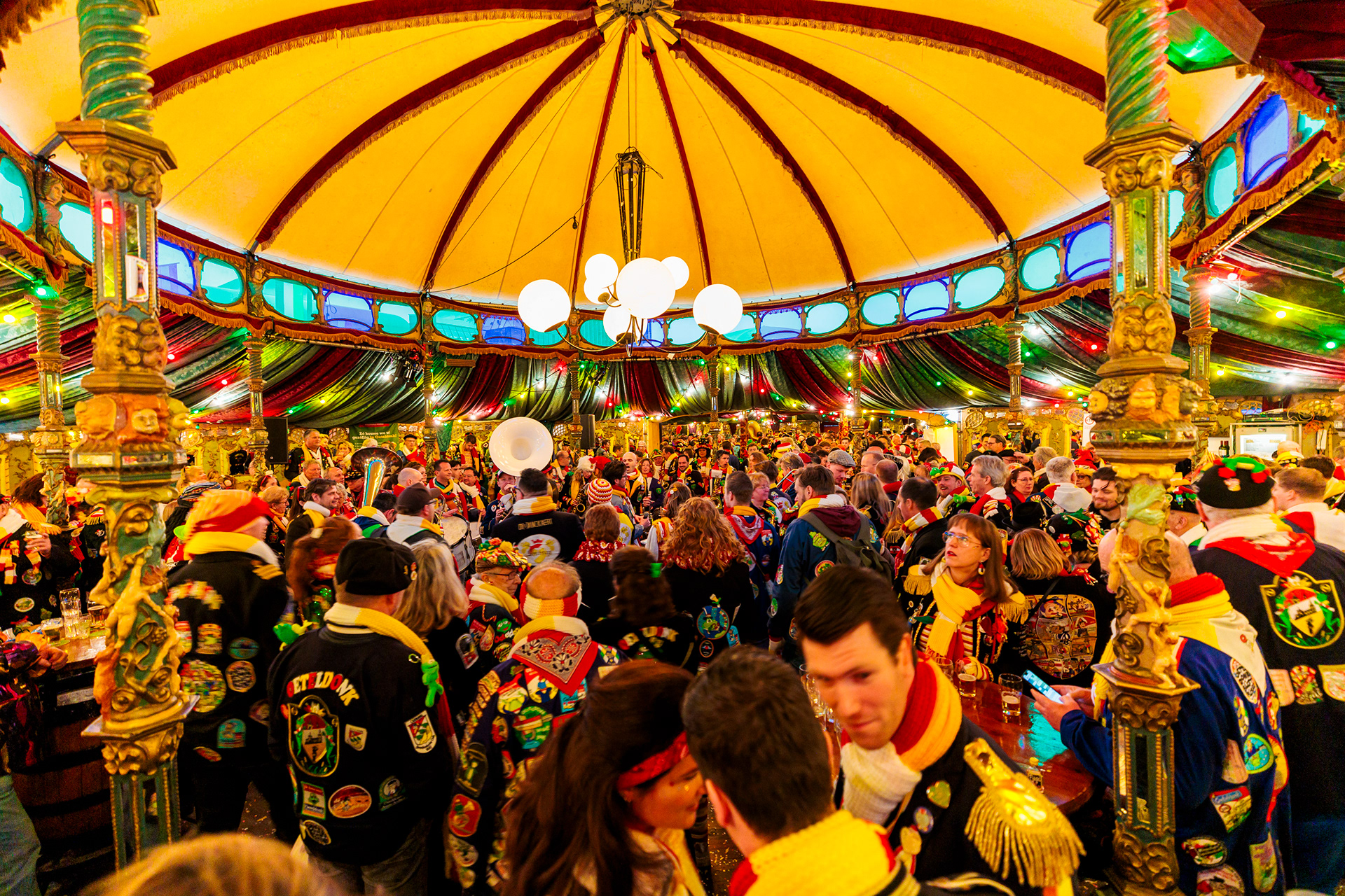 In opdracht van De Vaste Clique