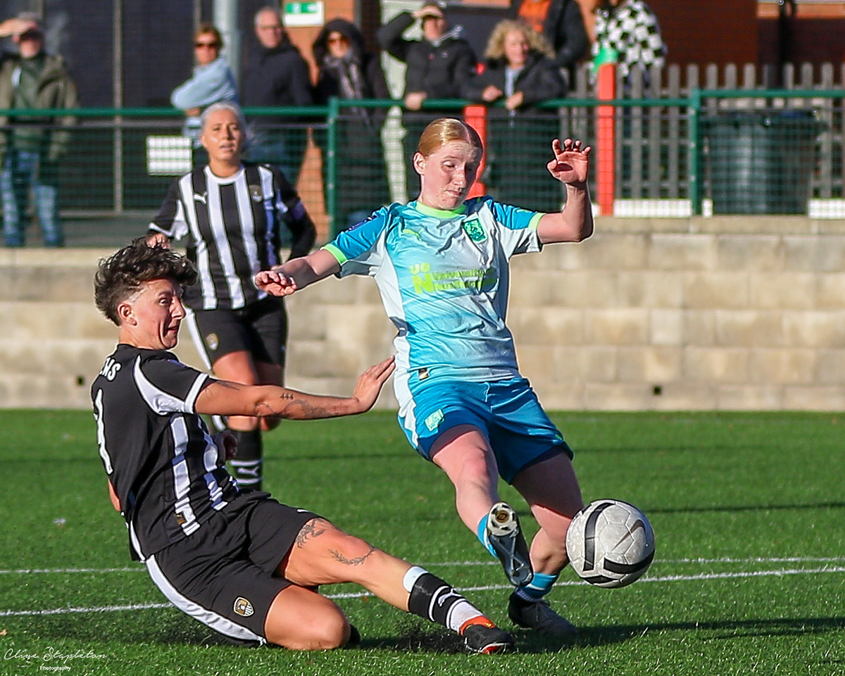Clive Stapleton Photography - Football Photography