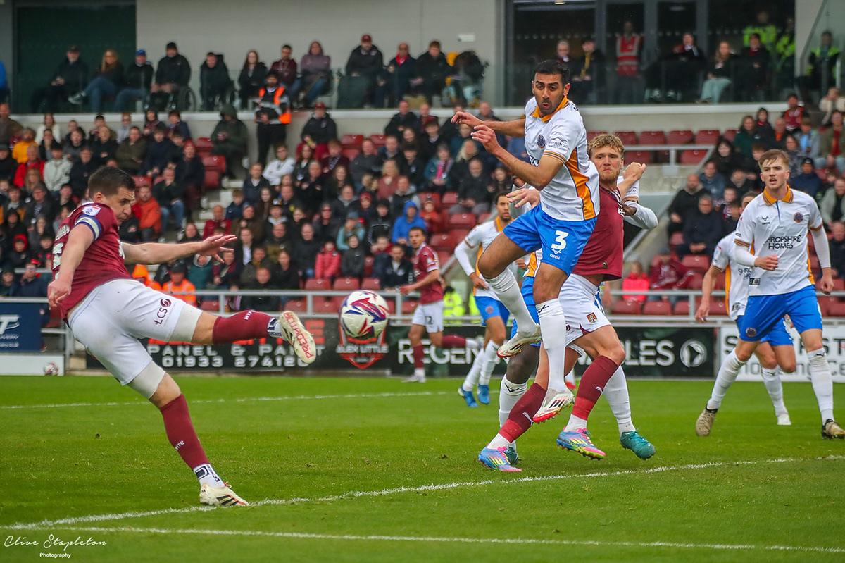 Clive Stapleton Photography - Football Photography