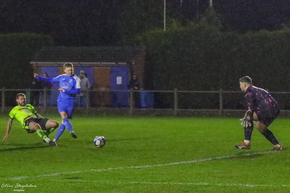 Clive Stapleton Photography - Football Photography
