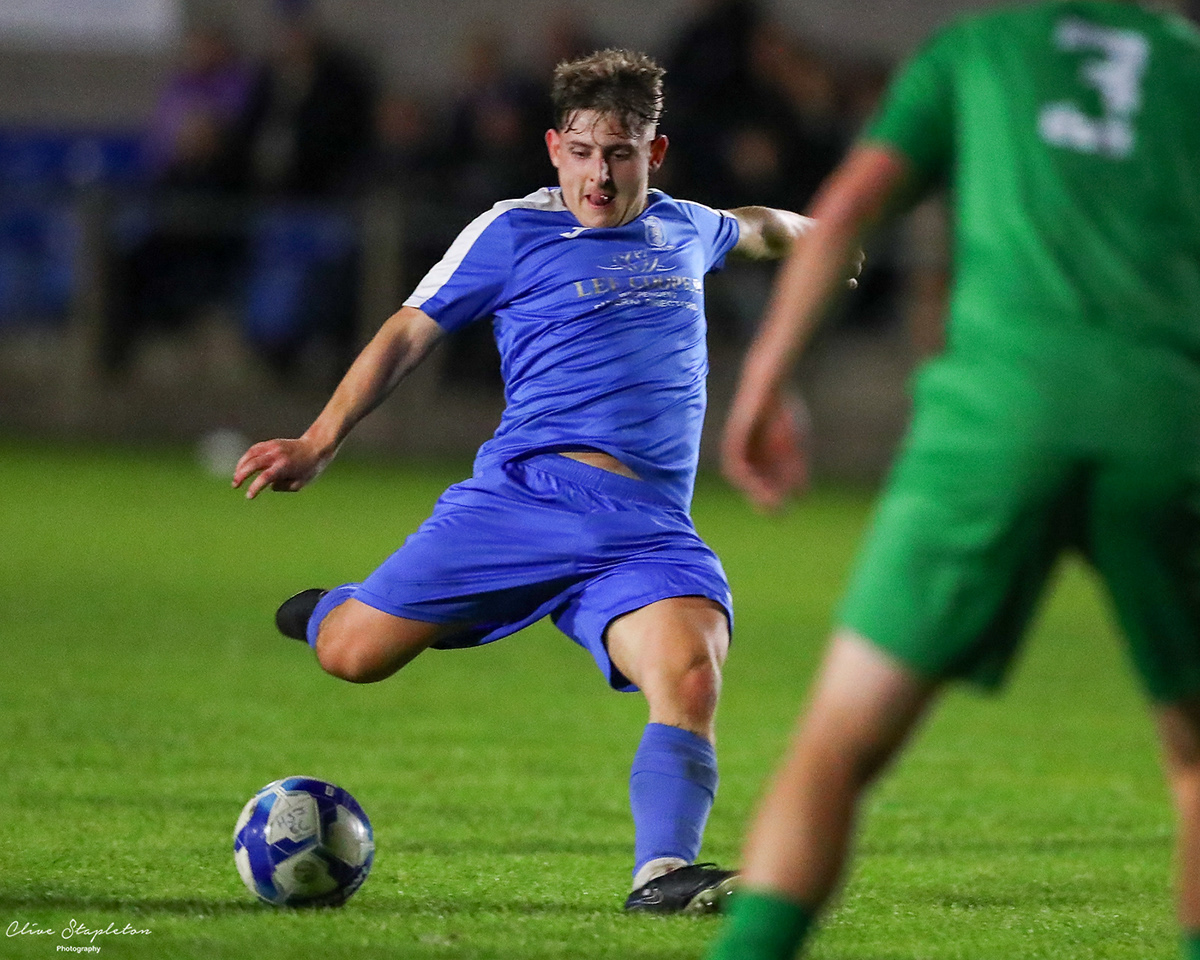 Clive Stapleton Photography - Football Photography
