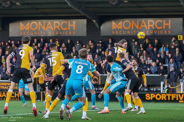 Clive Stapleton Photography - Football Photography