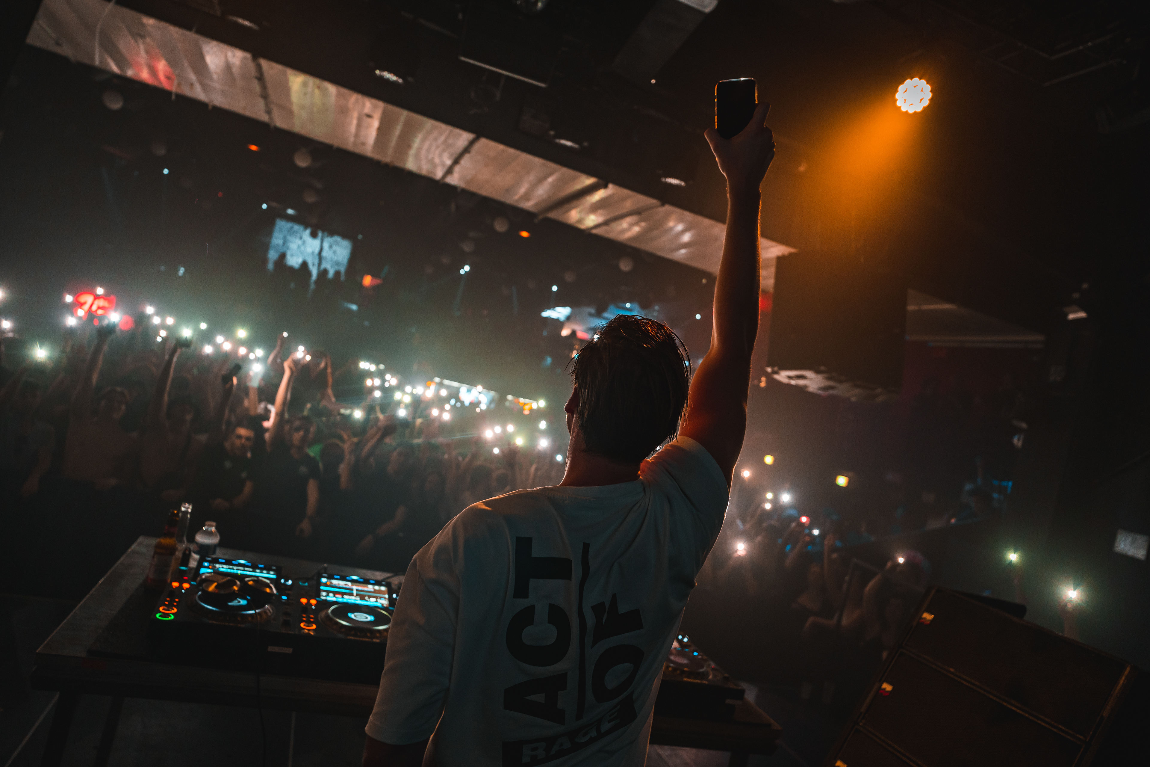 ACT OF RAGE - WAREHOUSE NANTES