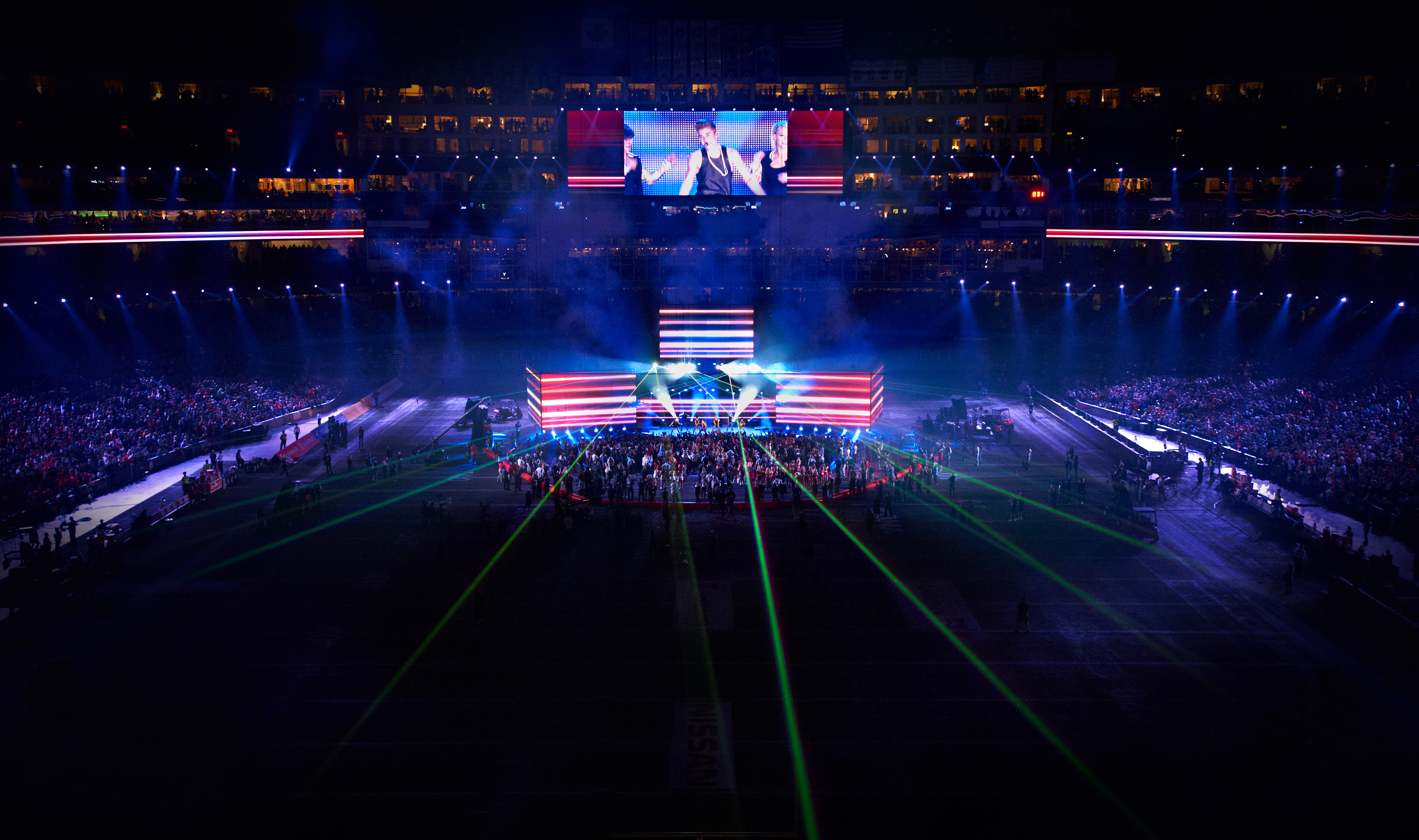 2011 Grey Cup Halftime Show - Featuring Justin Beiber 