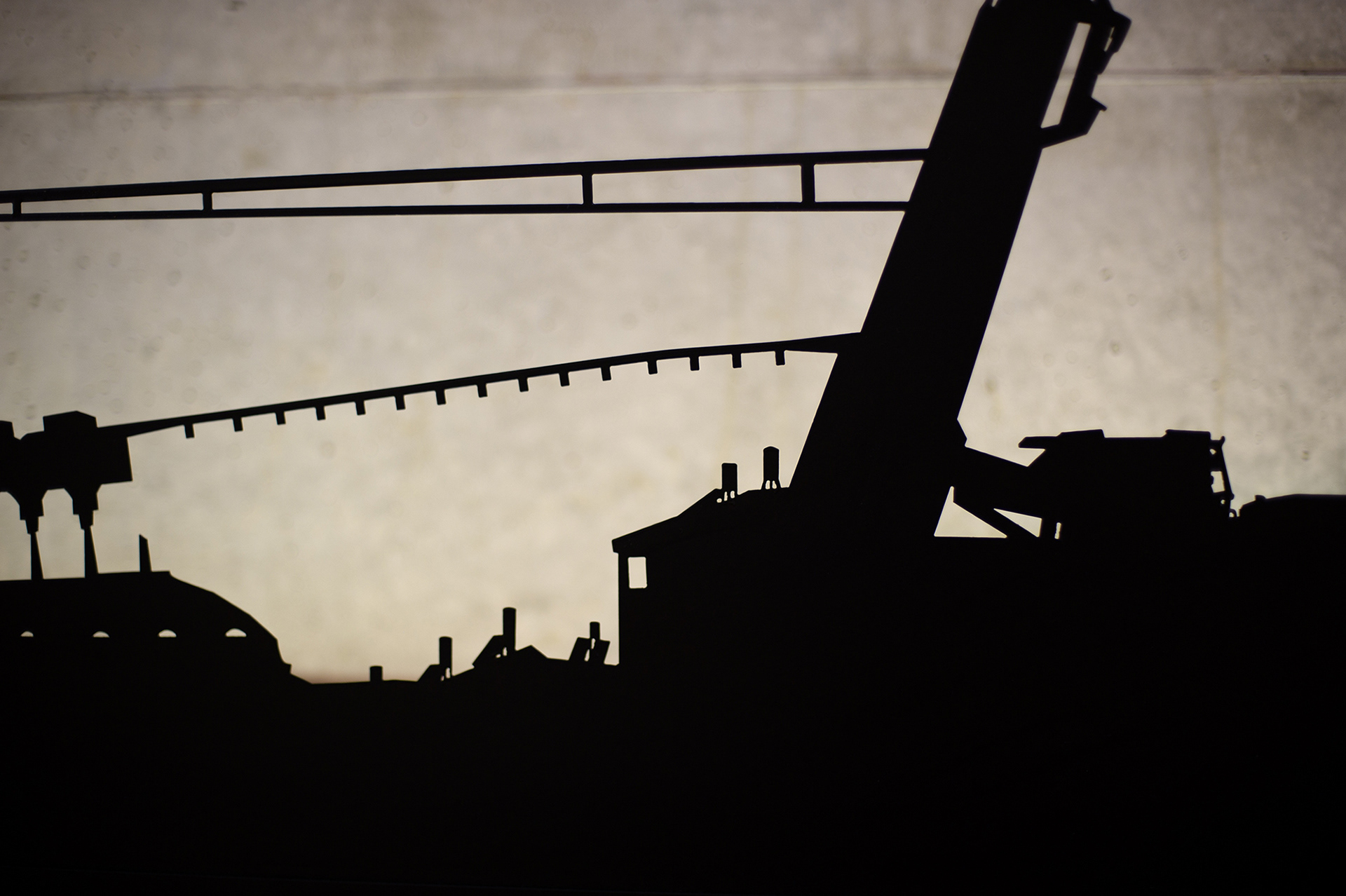 Untitled | Detail | 2010 | laser cutting, metal, LED lights | 420x50 cm | Photography: youval Hai