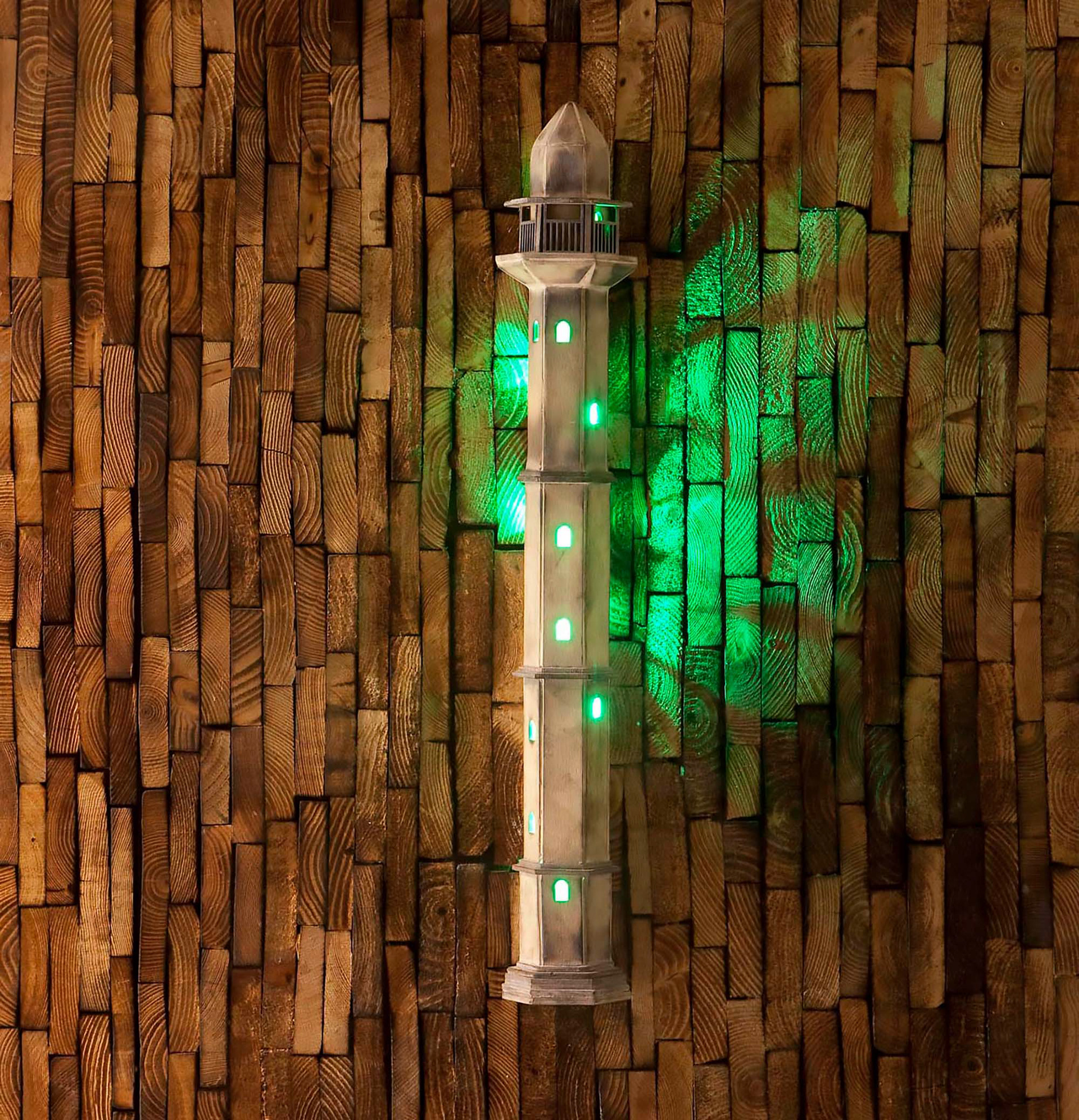 Revisiting | 2011 | Gal-On Gallery | Tel Aviv | curator: Gili Merdinger Detail | recycled wood, LED lights | 235x285 cm | Photography: Liat Elbling