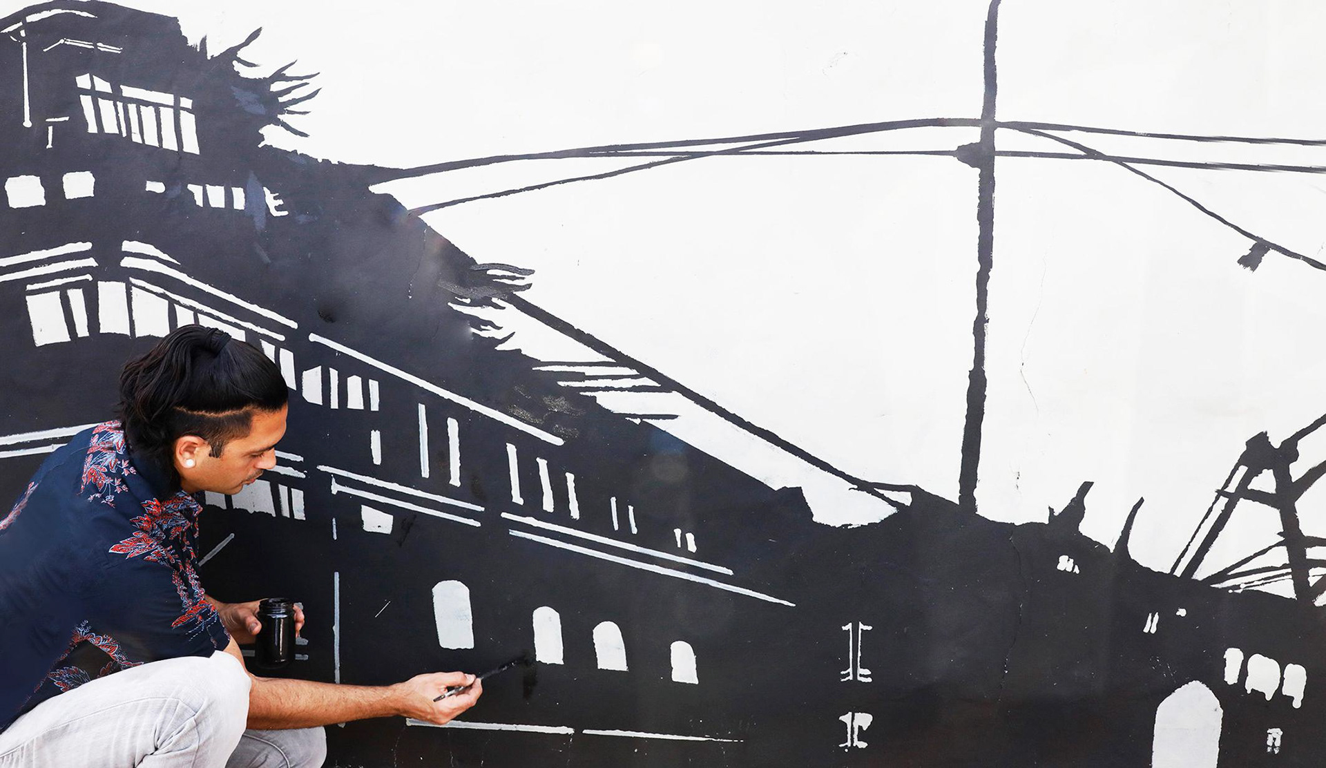 Anchoring | 2019 | Industrial paint | 47x2 meter | Photography: Yael Tsur