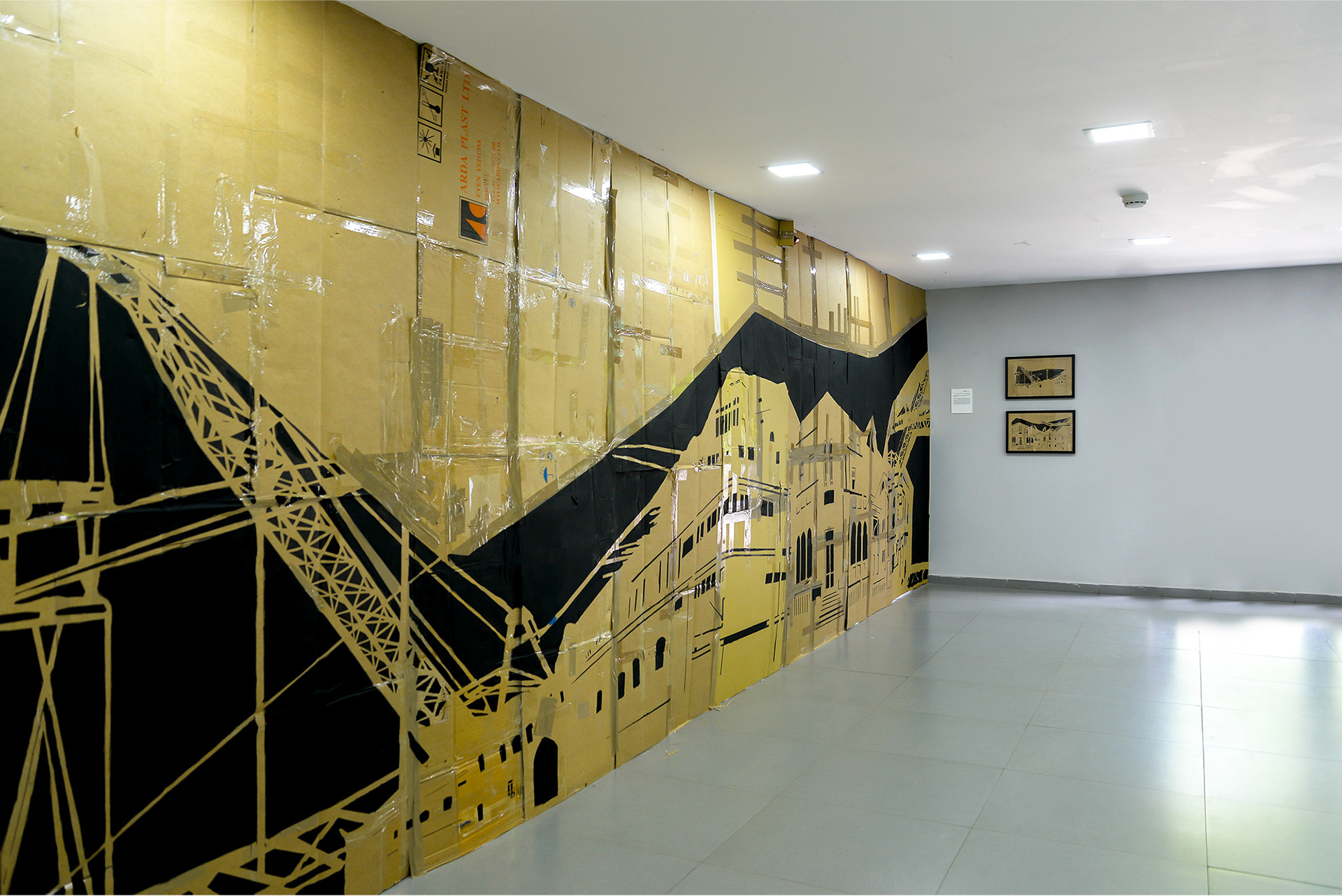 Fragments | 2019 | Installation view | Recycled cardboard, Industrial paint | 7x2.5m | Photography: Inbar Rothschild