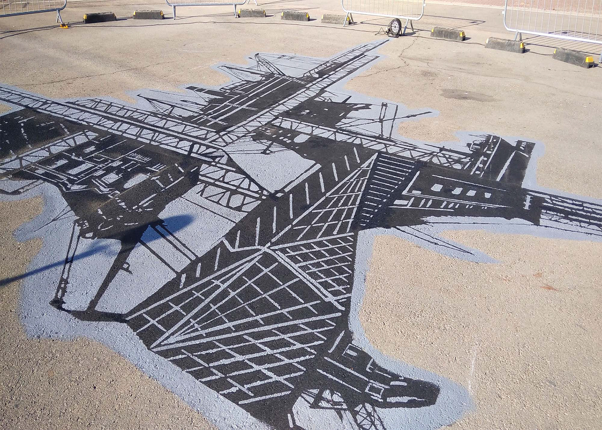 Shifting | detail | 2021 | Eilat's deserted Airport Runway exhibition | Industrial paint | 11x11m