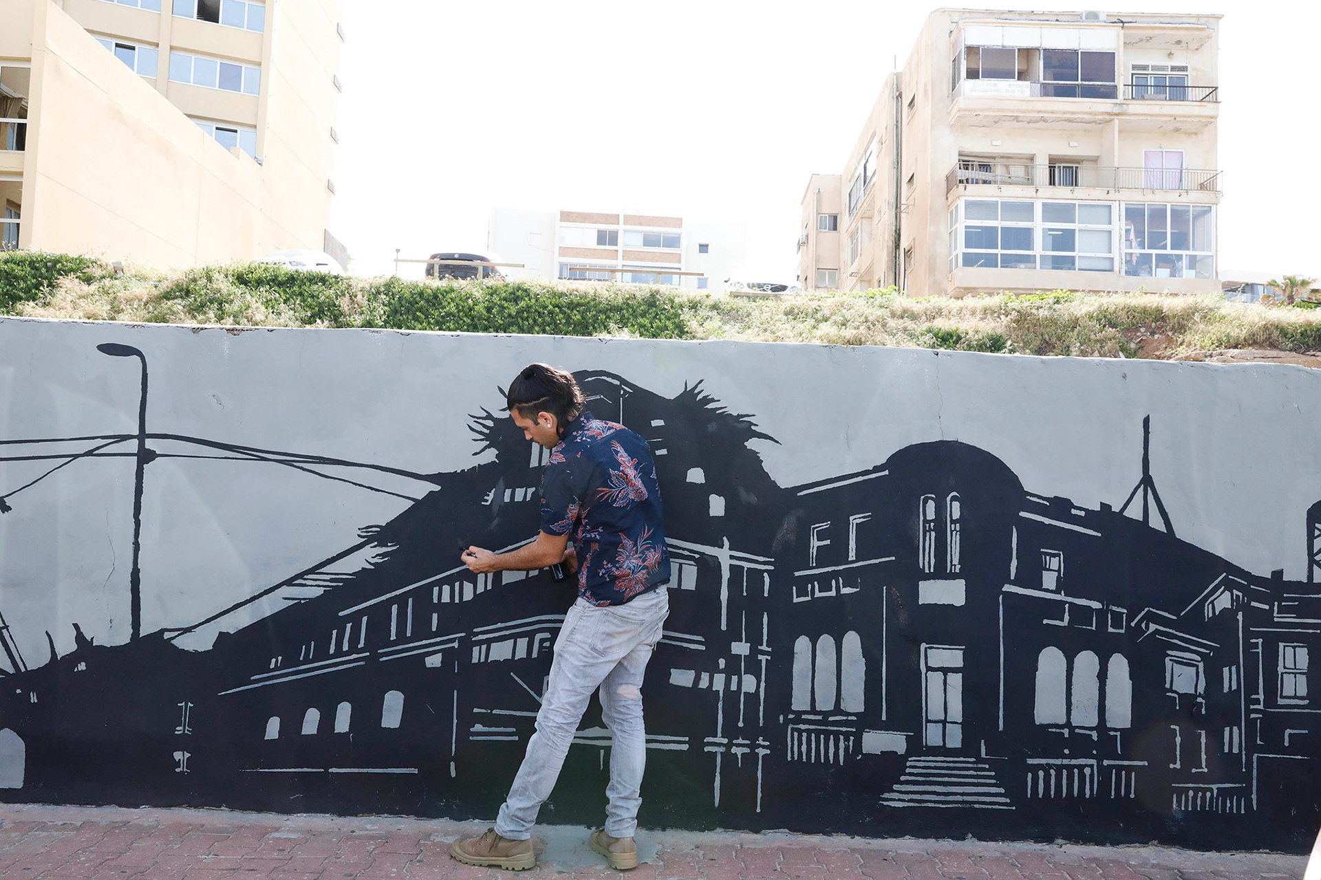 Anchoring | 2019 | Industrial paint | 47x2 meter | Photography: Yael Tsur