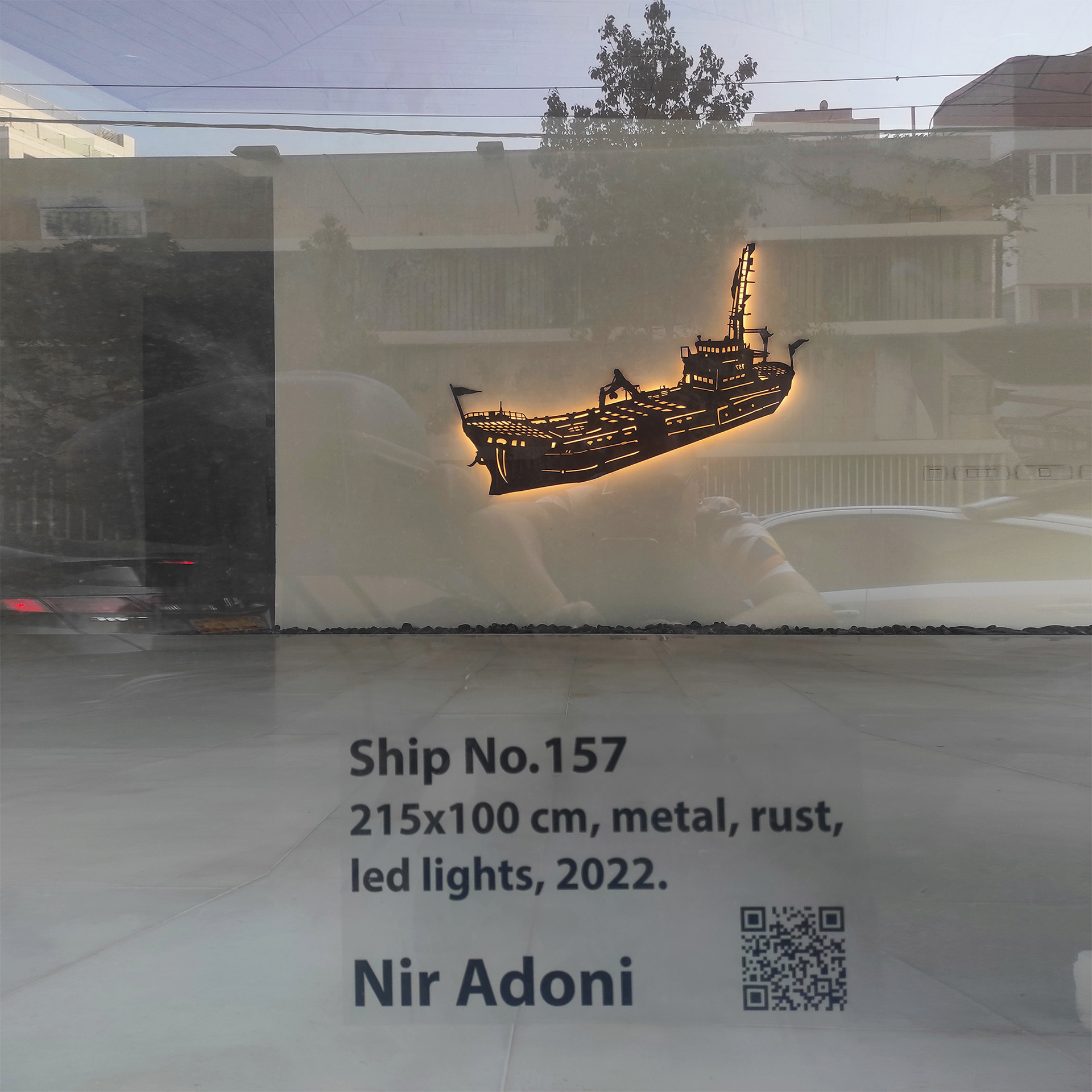 Hayarkon 38 | installation view | 2023 | Ship No 157, metal, led lights | 210x57 cm