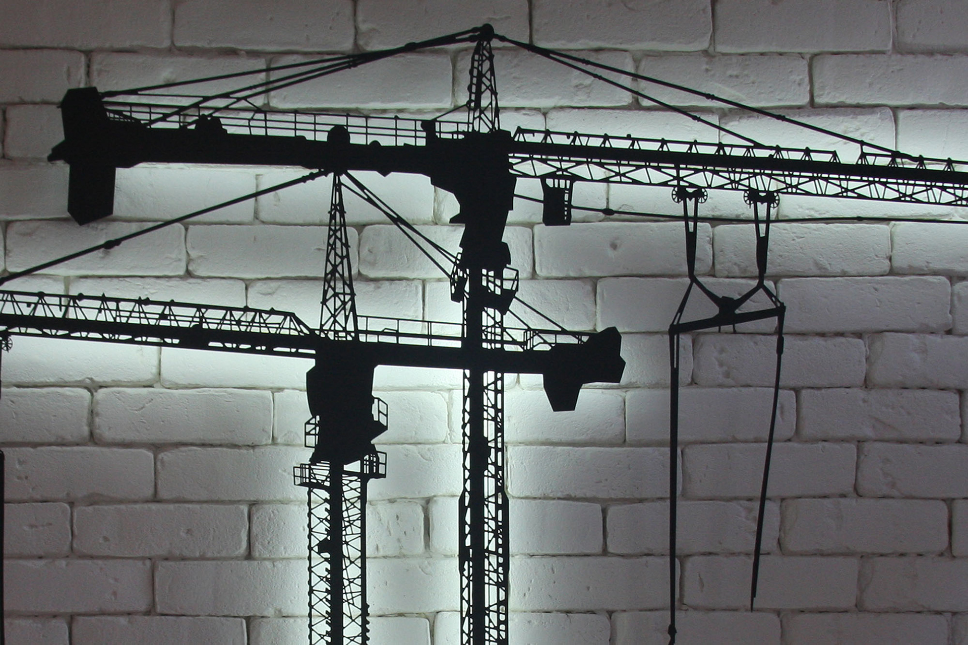 Humming | detail | 2014 | metal, laser cutting, LED lights, industrial paint | 155x123 cm