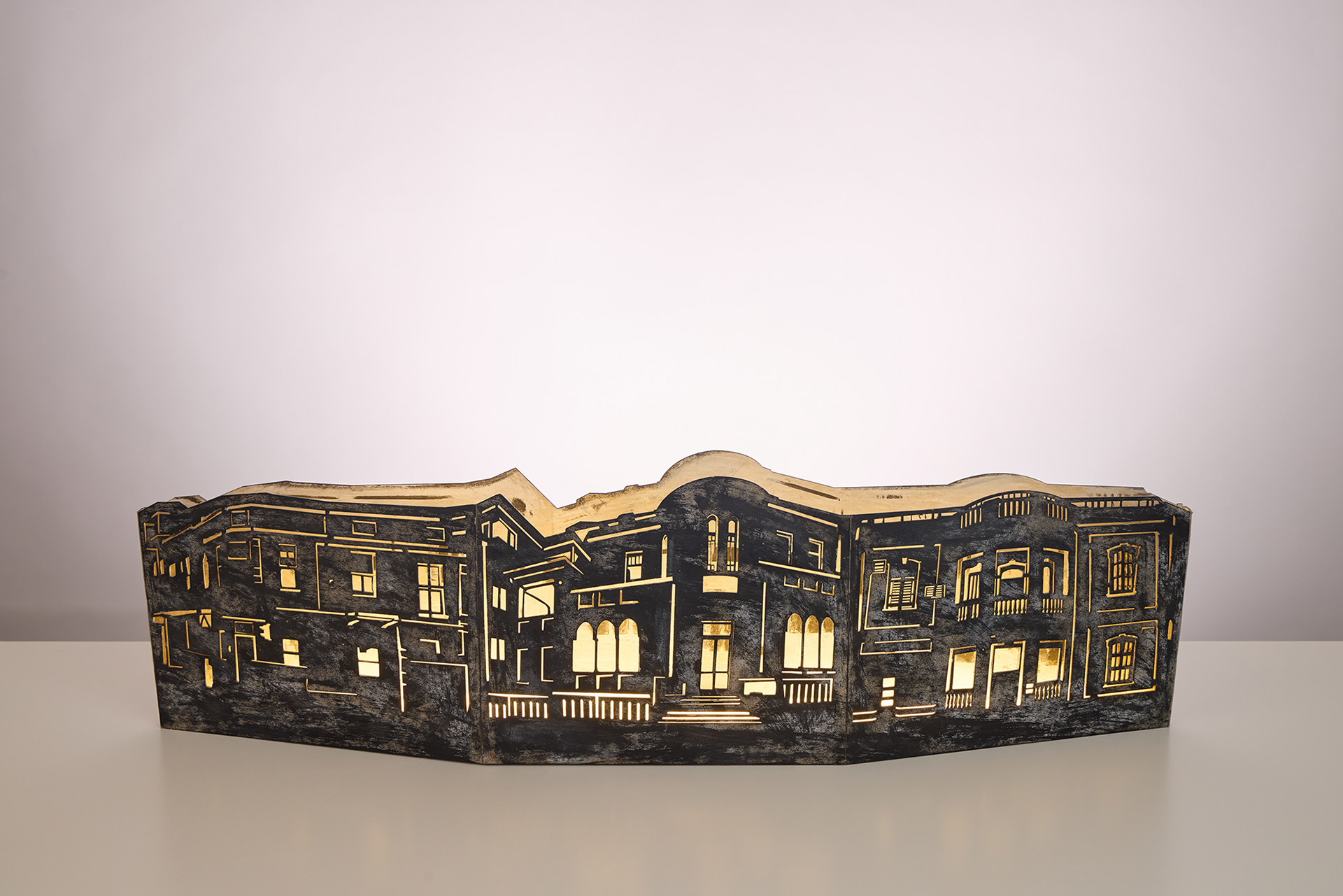 Eclectic no3 | 2018 | Cardboard, laser cutting, LED lights, acrylic paint | 100x25x10 cm