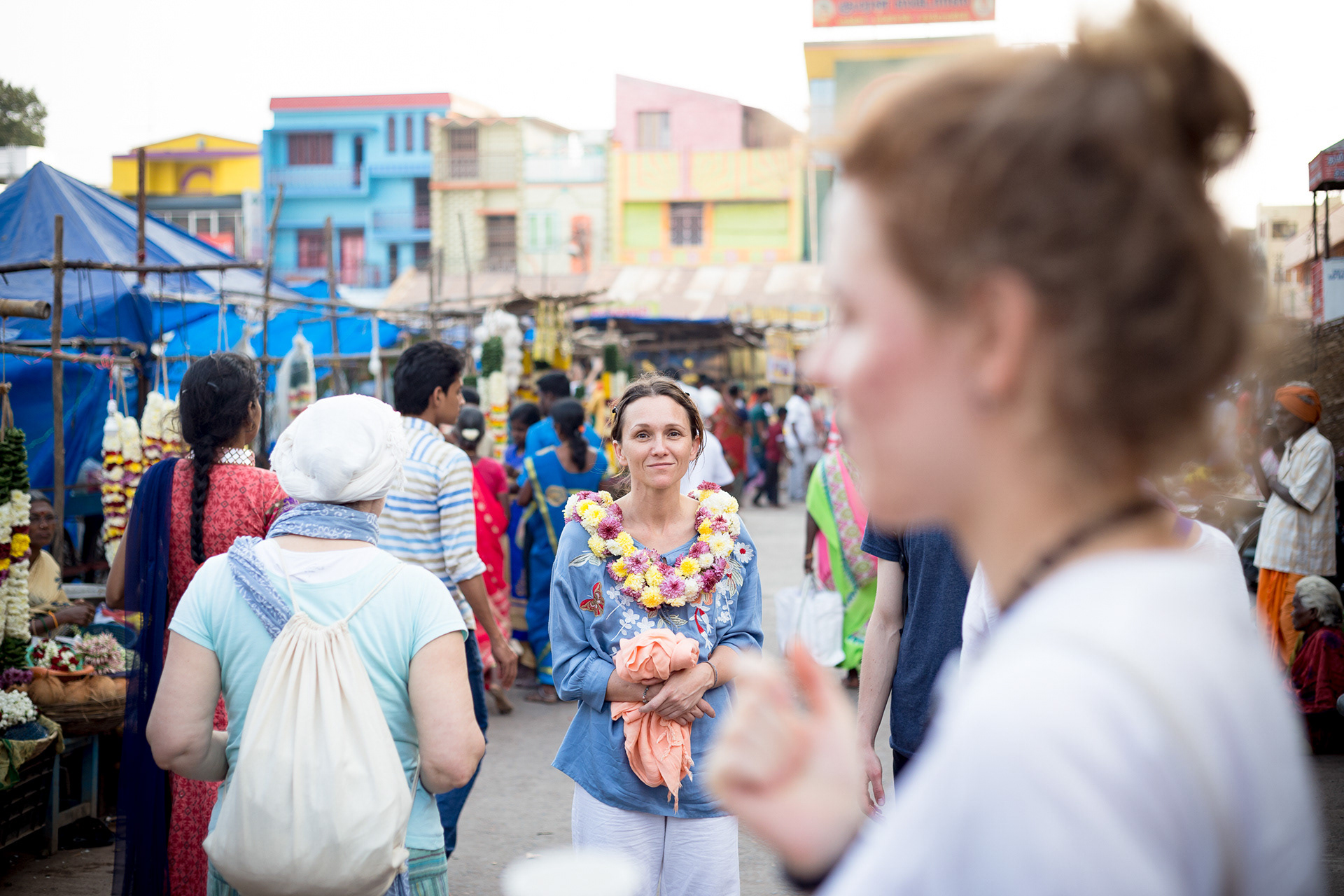 Nitya at the market in front of the Arunachaleswara Temple