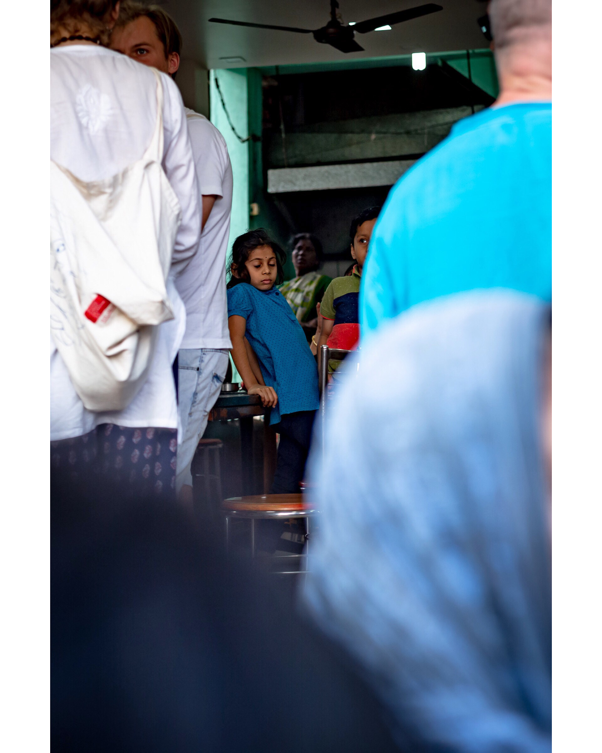 girl near the Arunachaleswara Temple