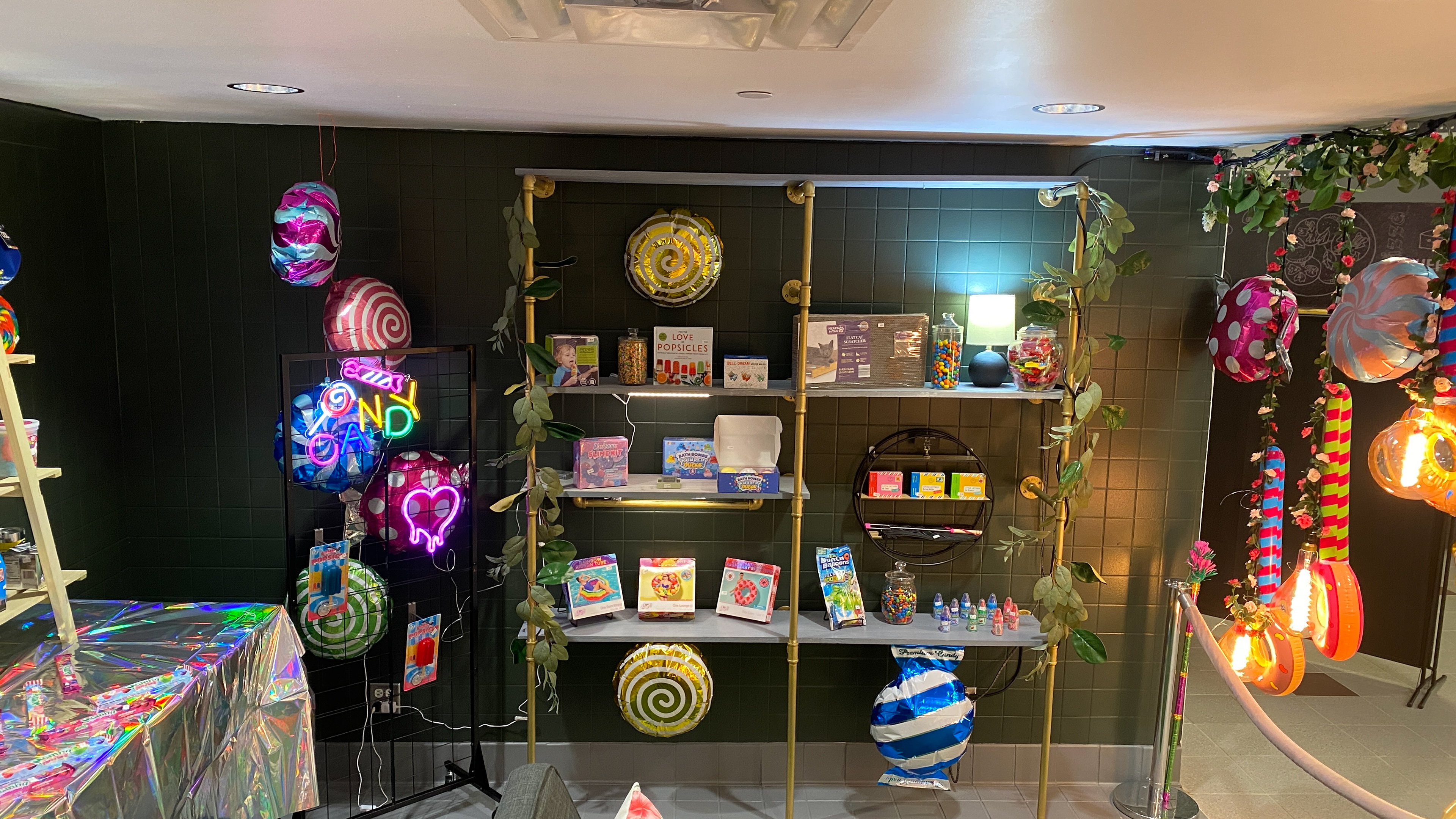 other sweet treats- popsicle kits for your kids, dessert books, and other sweet nothings