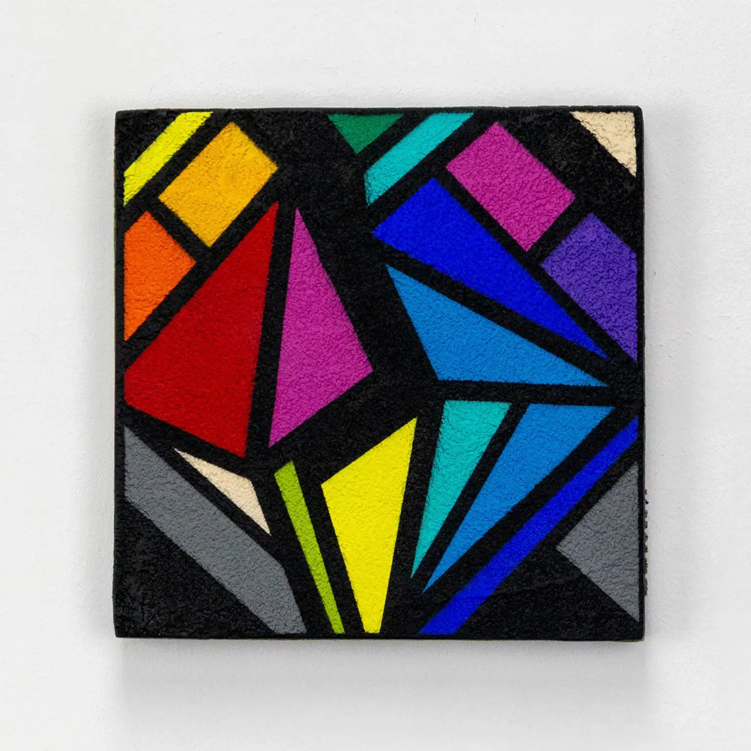 Stoul, « Oru cœur 2 », 2025. Peinture acrylique et enduit pierre sur bois, 20 × 20 × 3 cm.