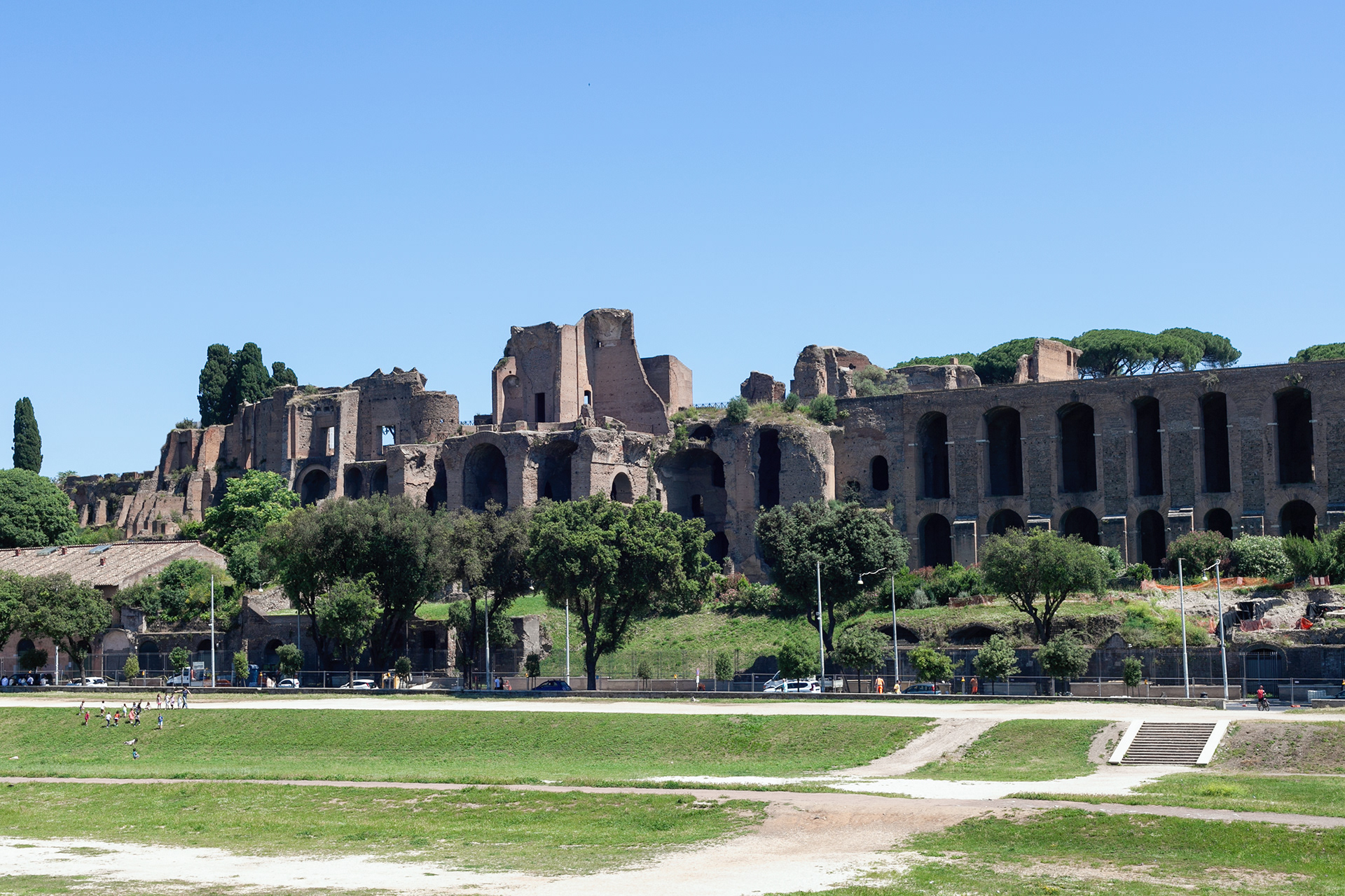 Circus Maximus (field in front) with Domus Severiana 