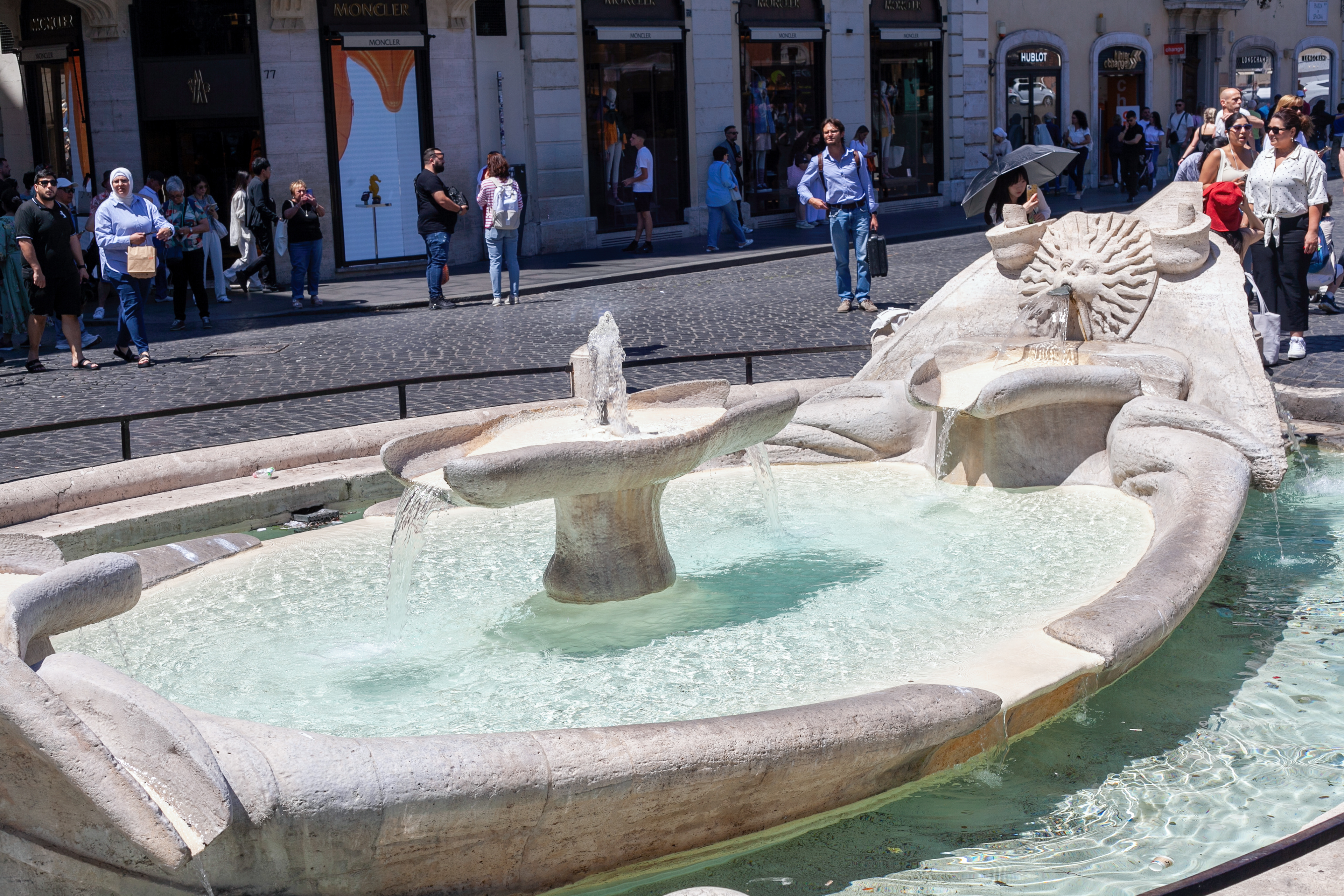 Barcaccia Fountain, Piazza di Spagna