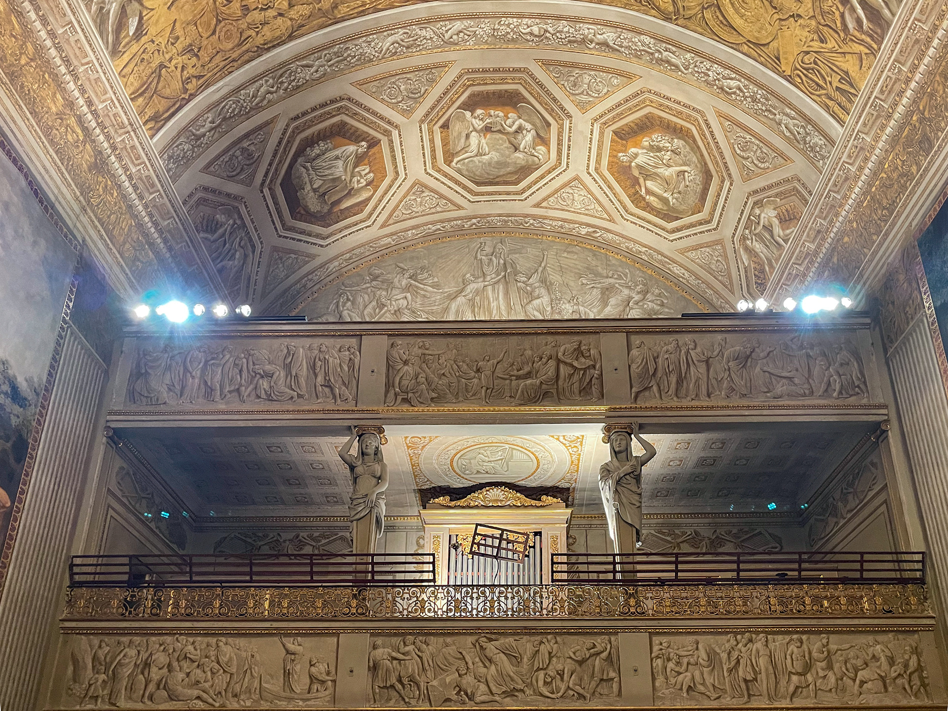 Minstrels' Gallery (Musicians' Balcony) and Organ Loft inside the Salone dei Cinquecento (Hall of the Five Hundred) at the Palazzo Vecchio