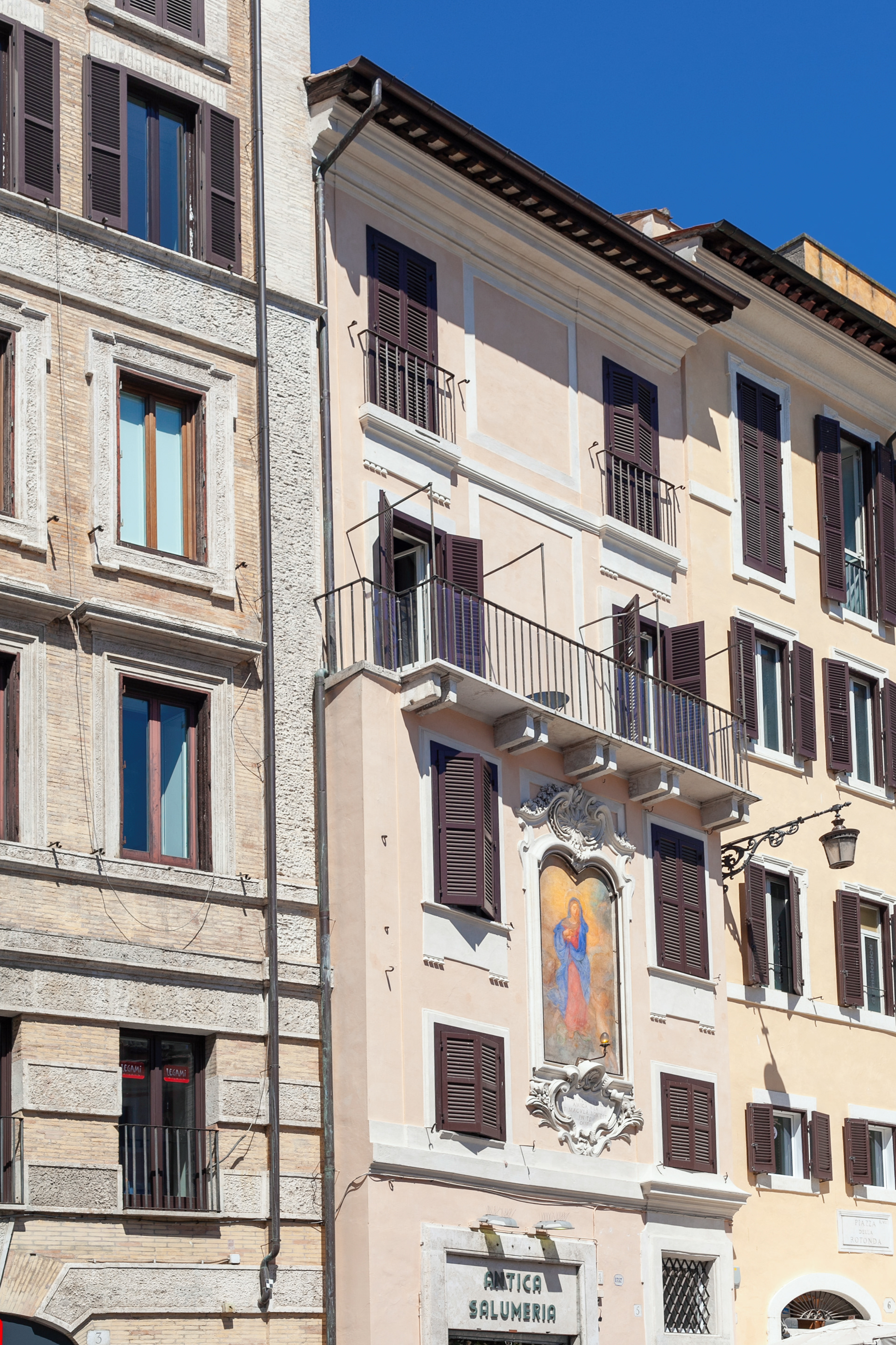 Madonnelle,  Piazza della Rotonda