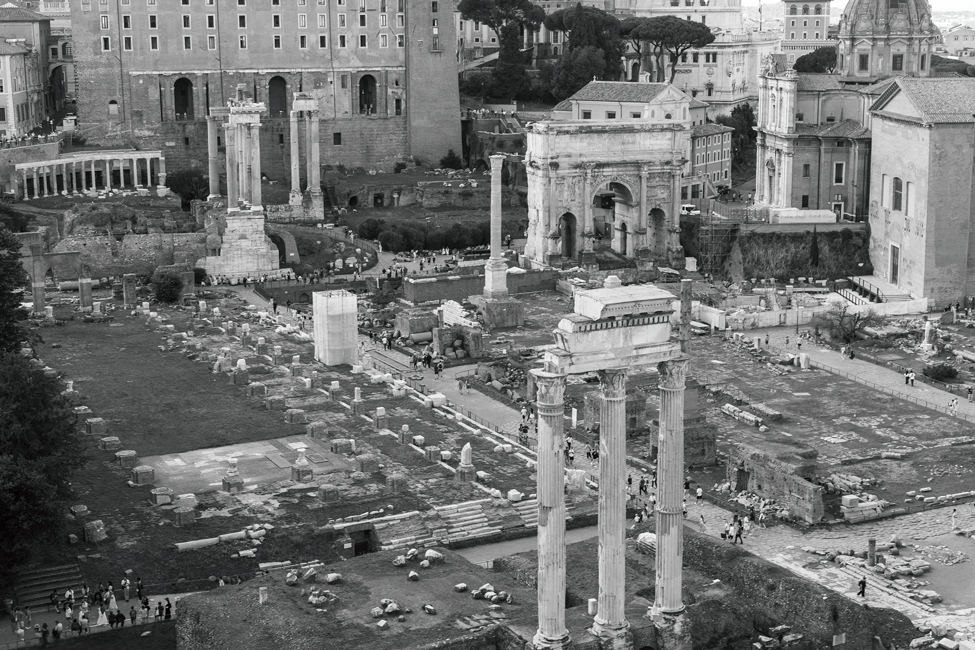 The Via Sacra and the Arch of Septimius Severus with Temple of Saturn