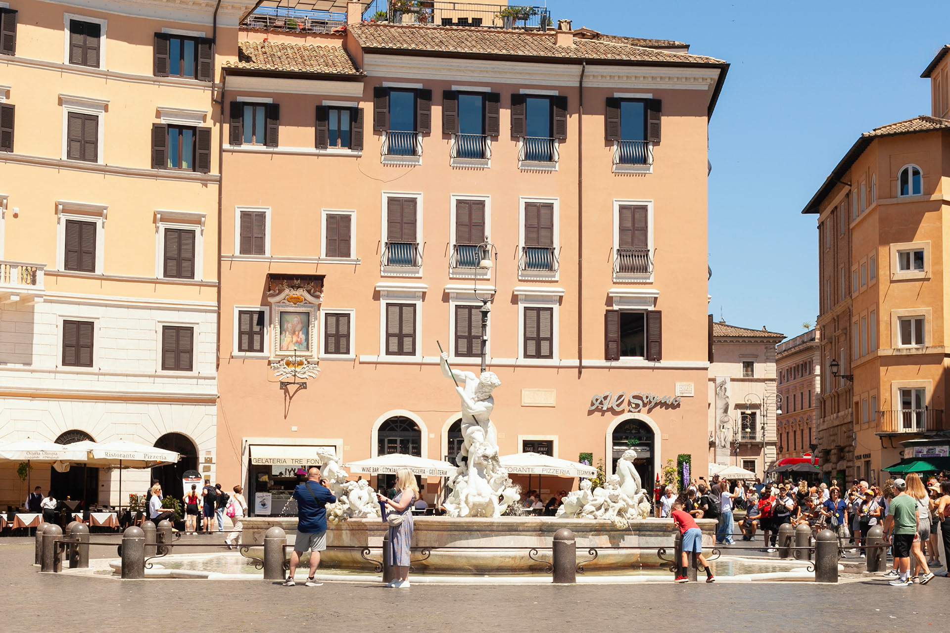 Fountain of Neptune, Piazza Navona