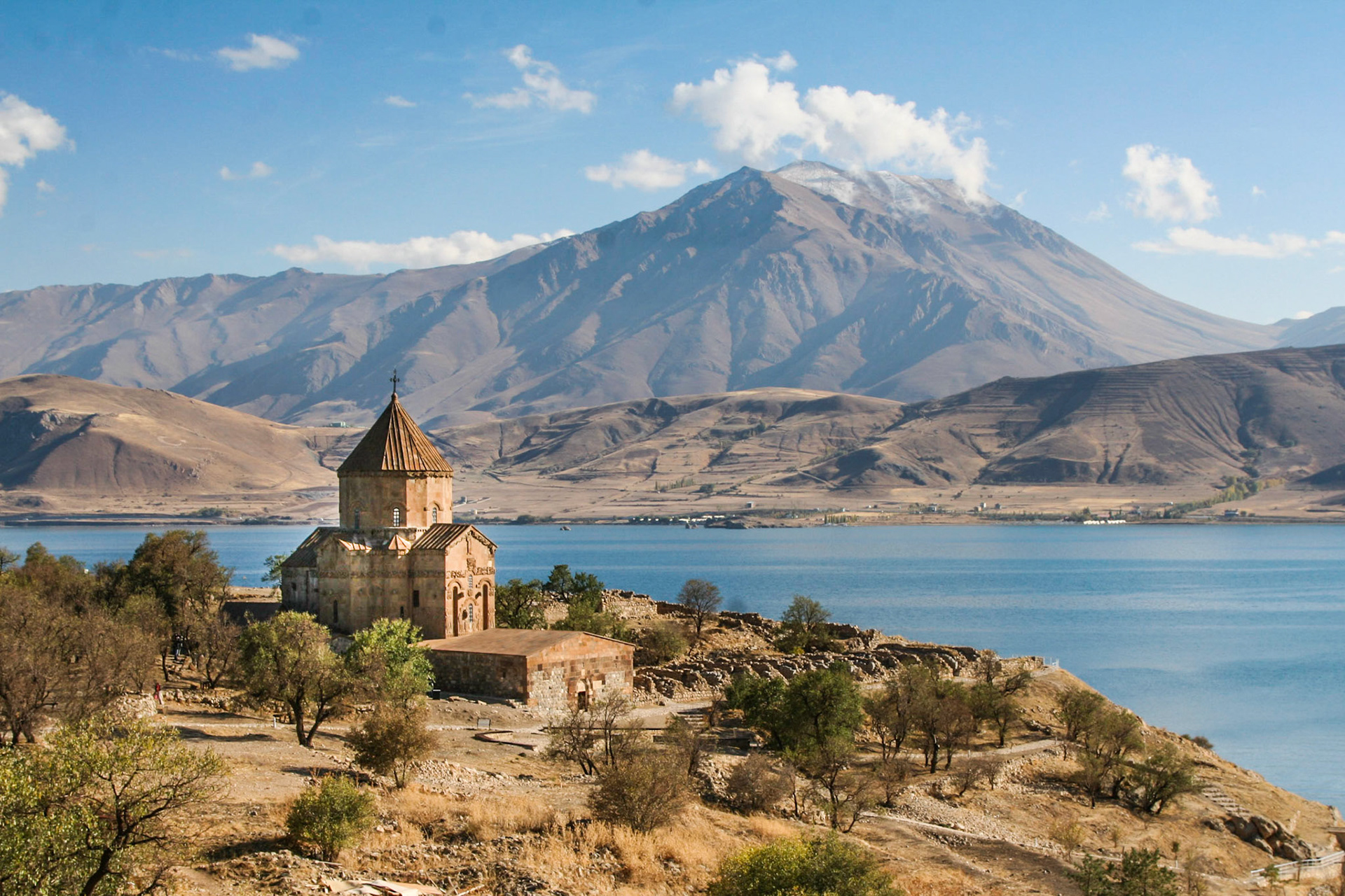 Akhtamar island